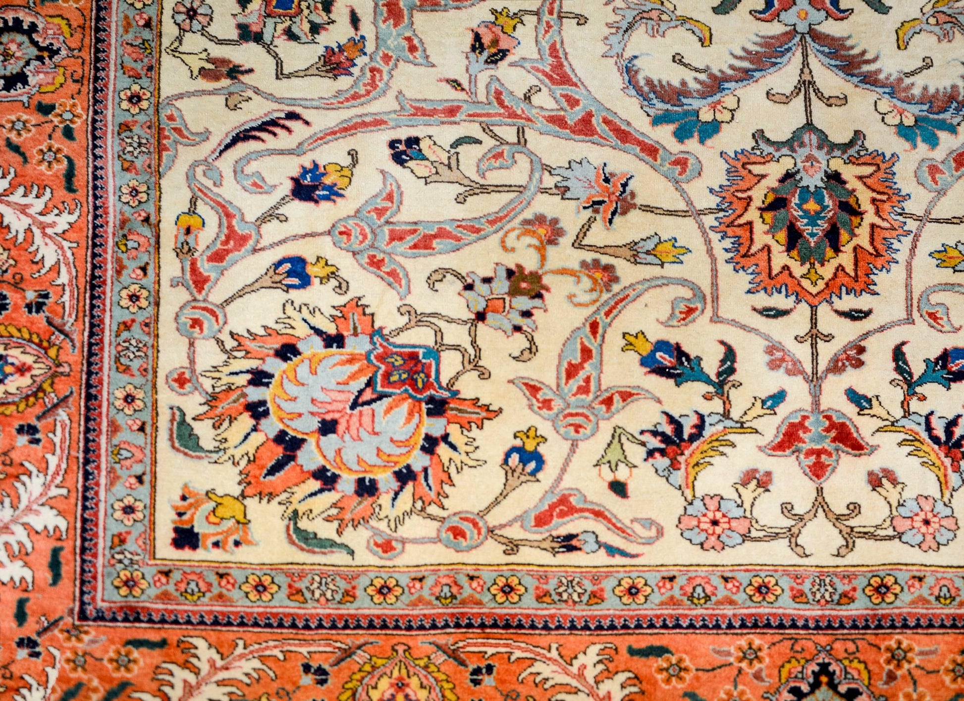 Vintage Tabriz Rug For Sale