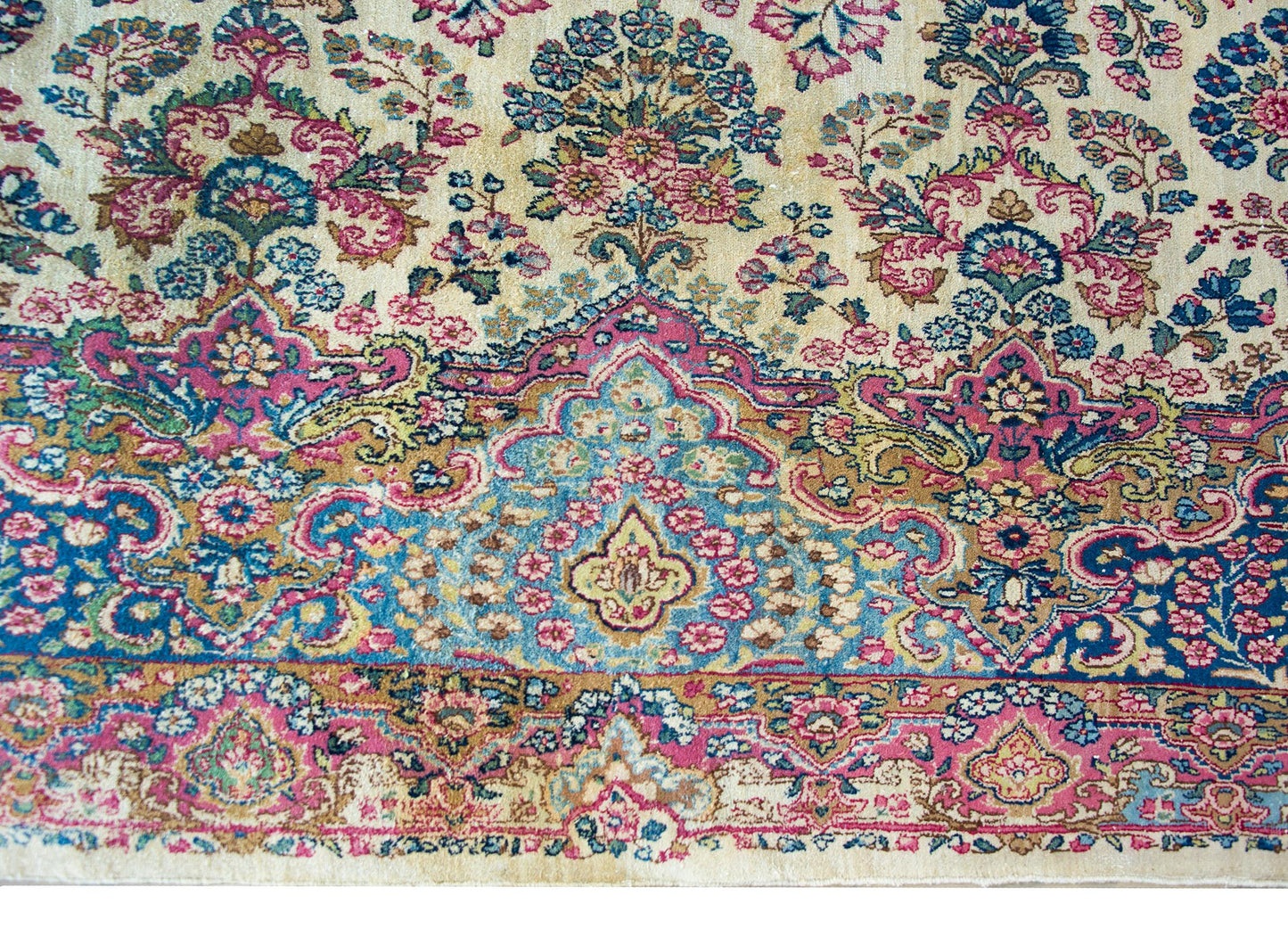 Early 20th Century Persian Kirman Rug For Sale