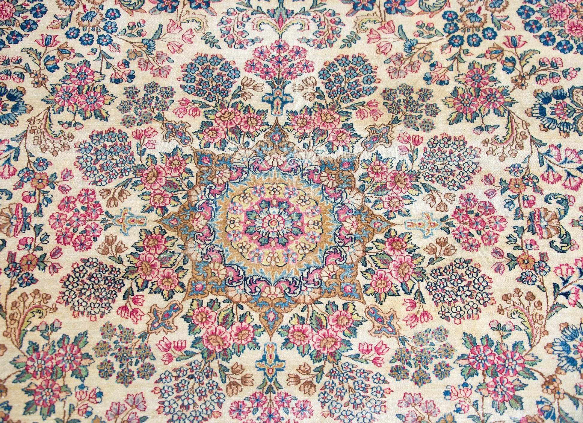 Early 20th Century Persian Kirman Rug For Sale