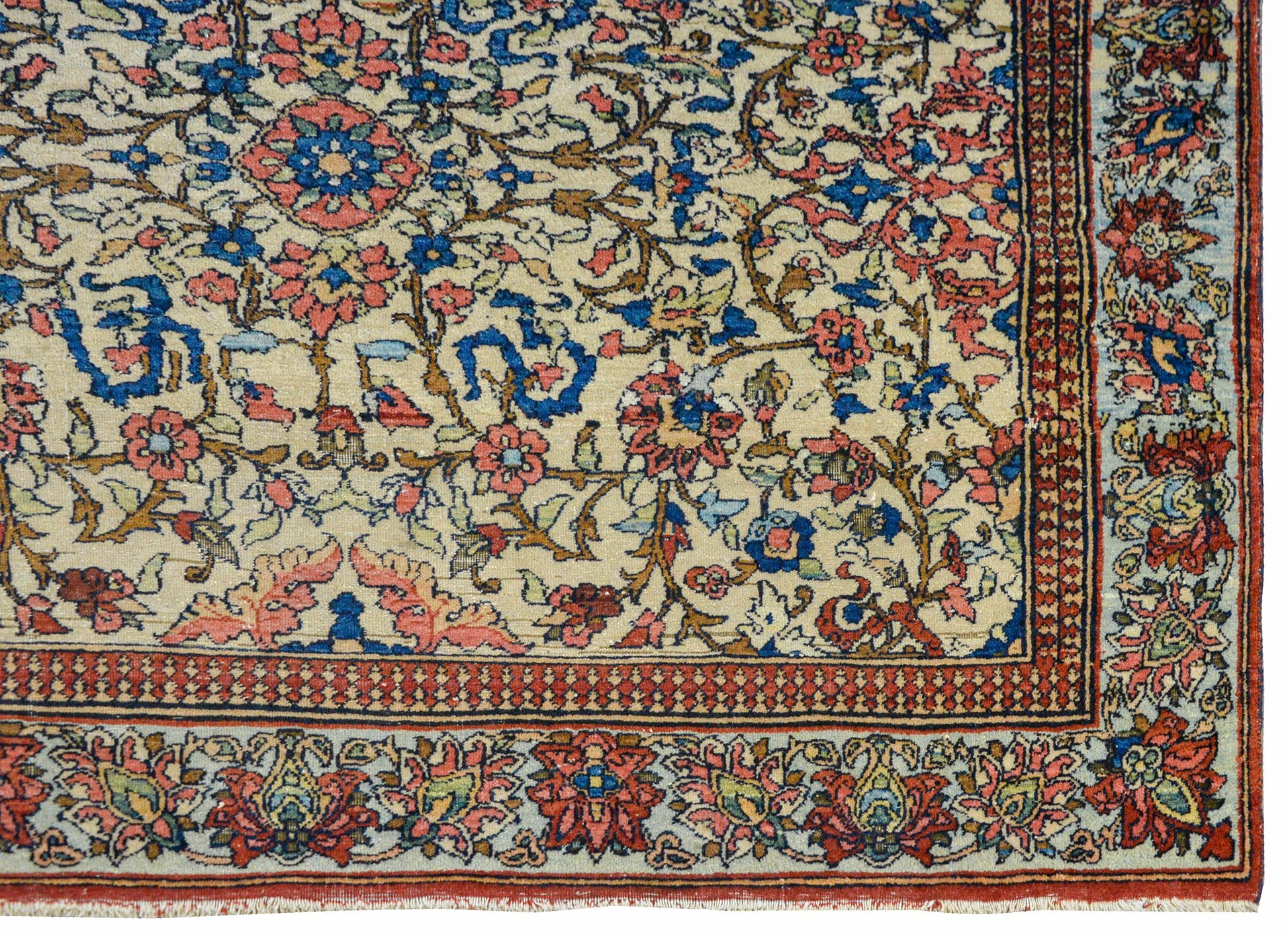 Early 20th Century Persian Bakhtiari Rug For Sale