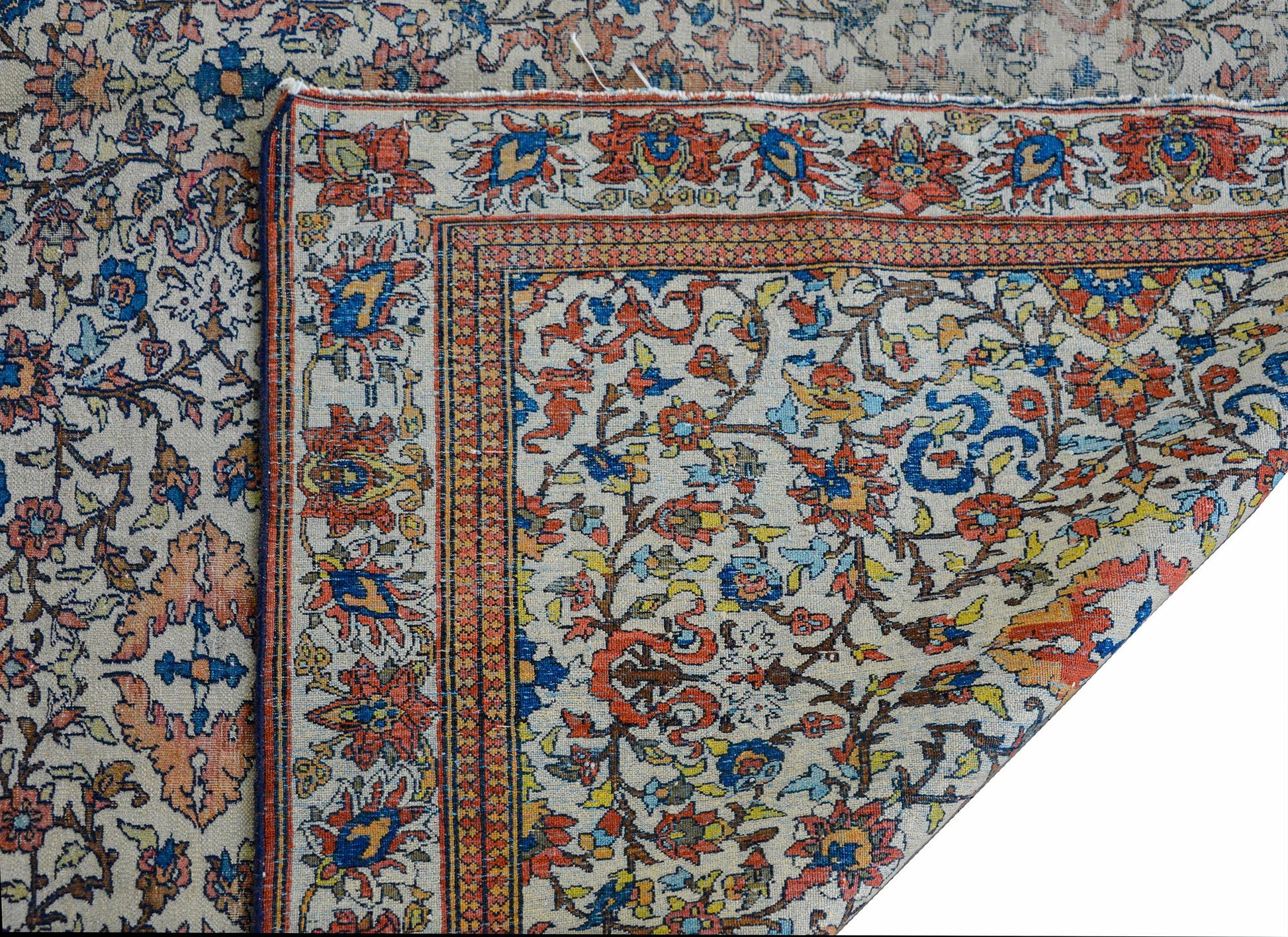 Early 20th Century Persian Bakhtiari Rug For Sale