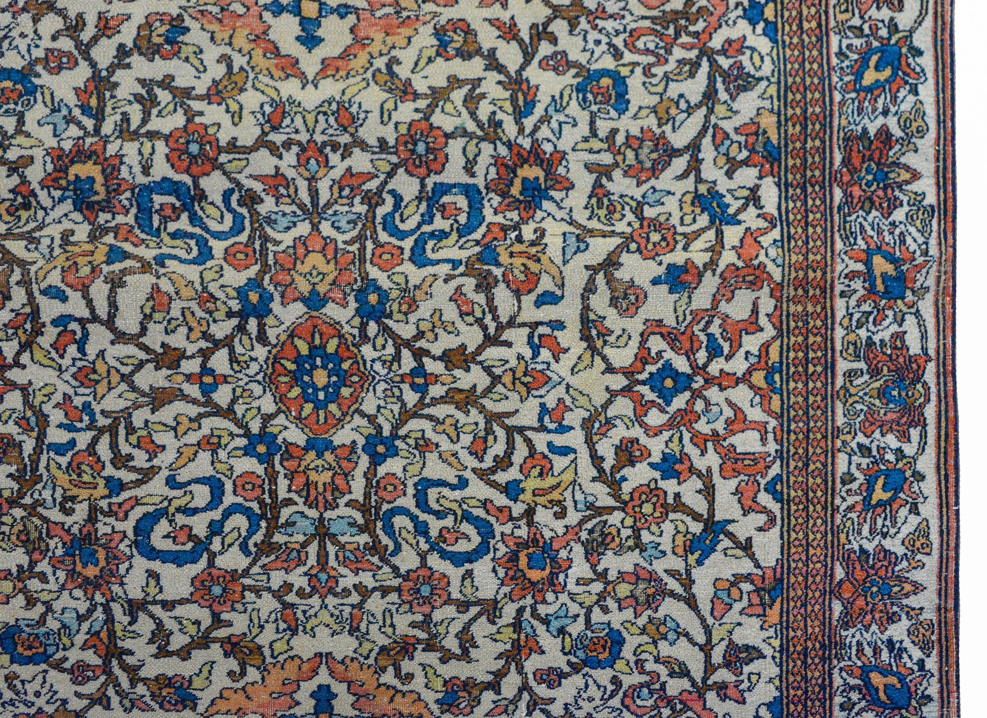 Early 20th Century Persian Bakhtiari Rug For Sale