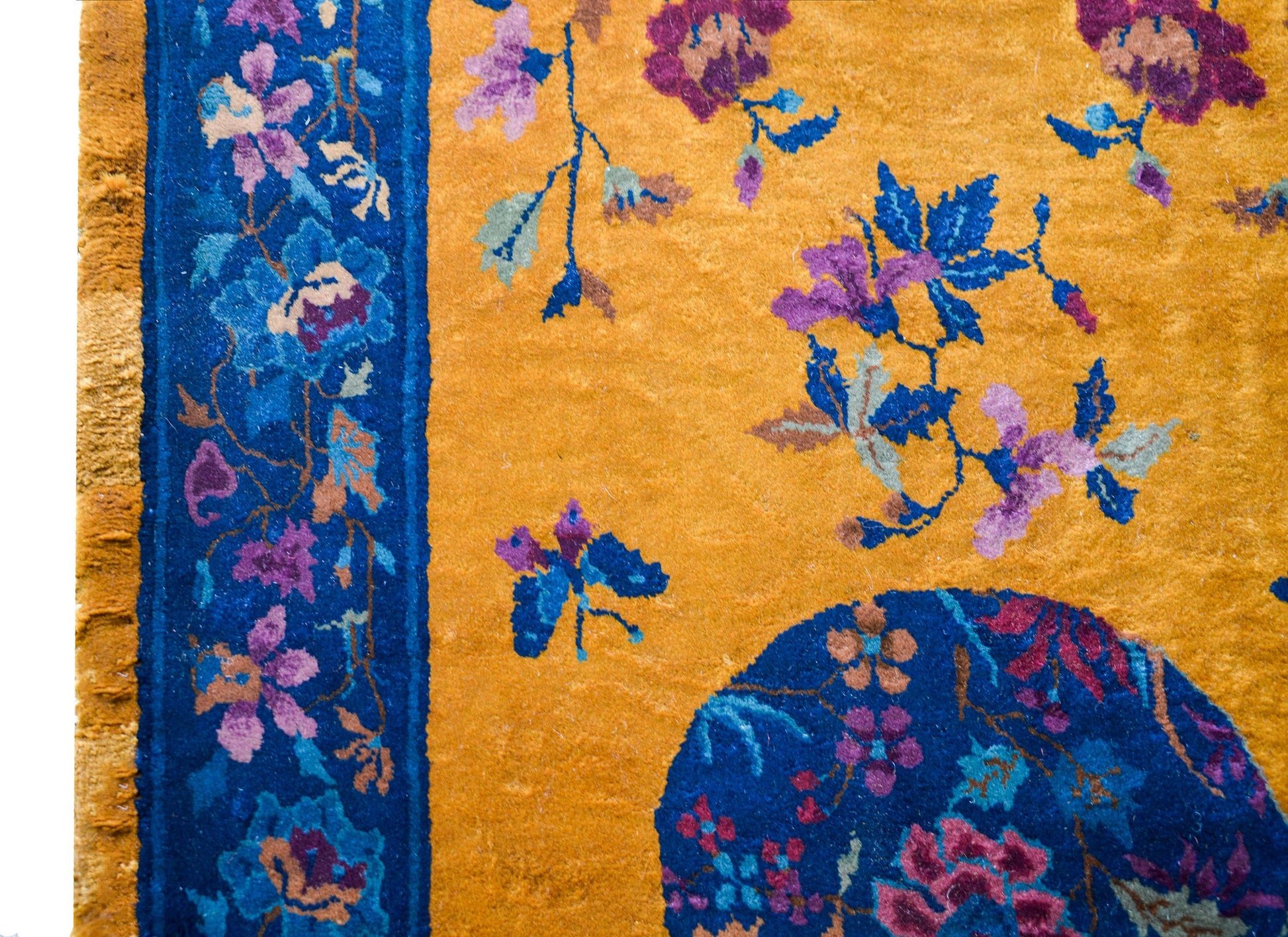Early 20th Century Chinese Art Deco Rug For Sale