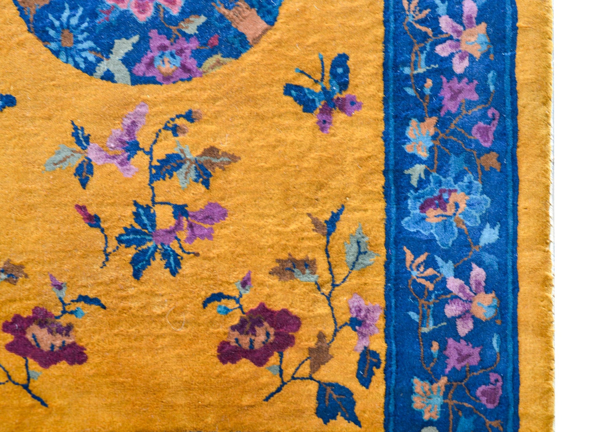 Early 20th Century Chinese Art Deco Rug For Sale