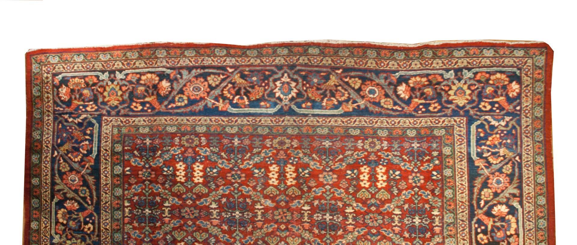 Early 20th Century Mahal Rug For Sale