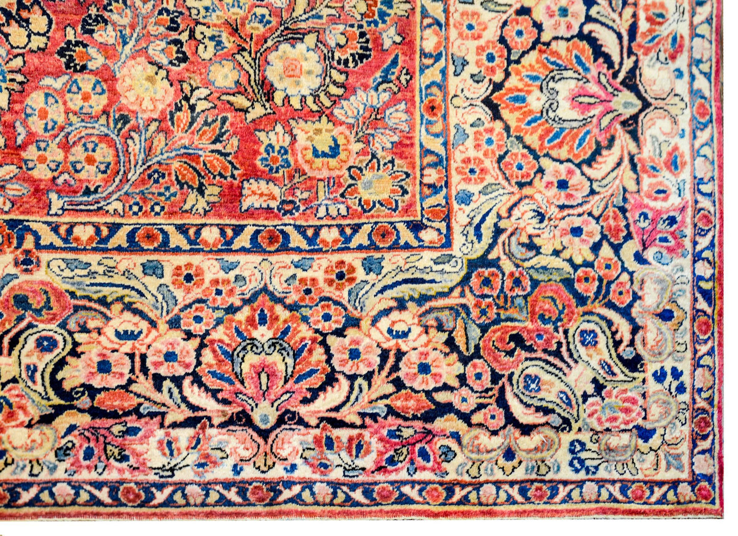 Wonderful Early 20th Century Sarouk Rug For Sale