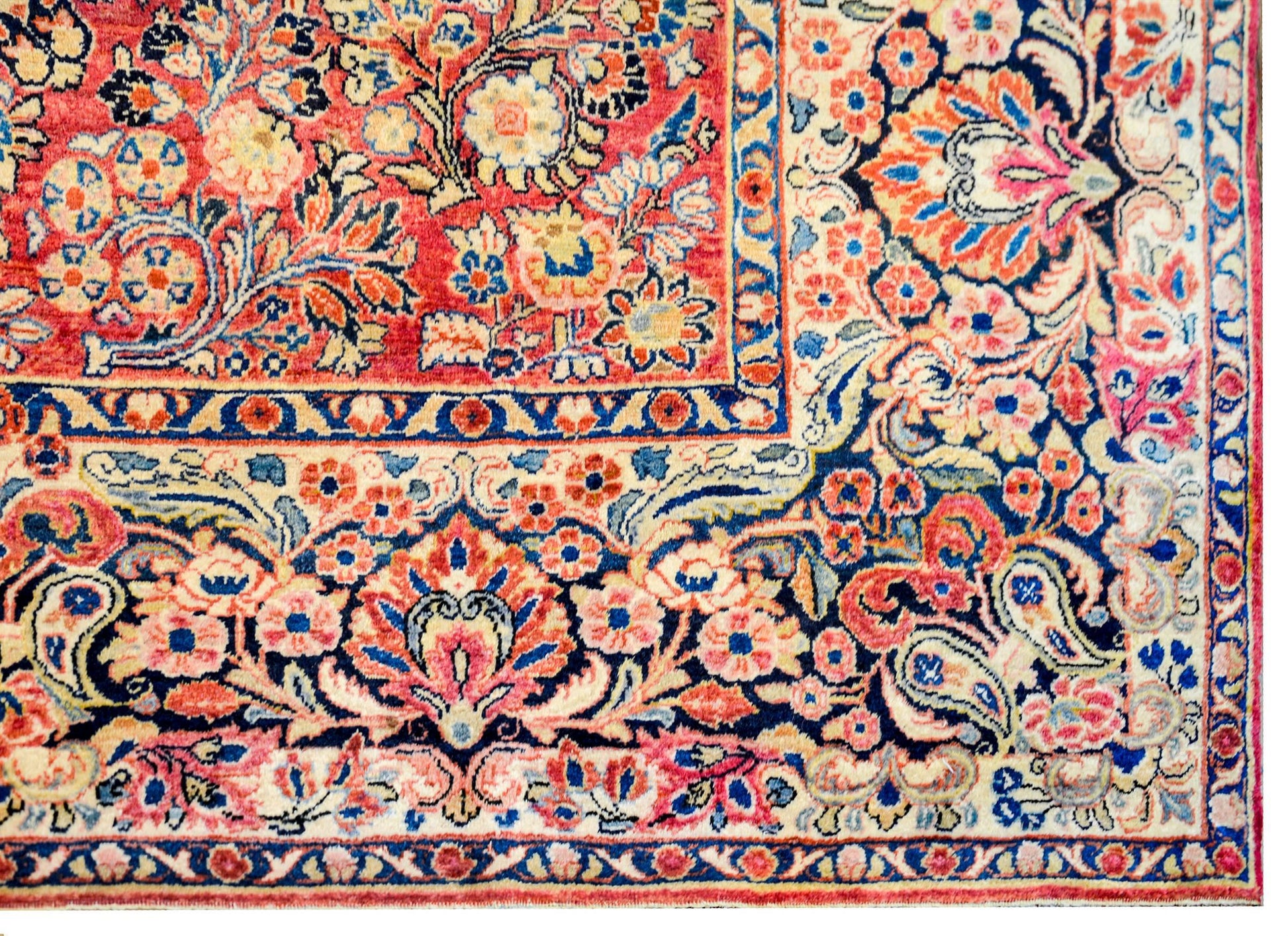 Wonderful Early 20th Century Sarouk Rug For Sale