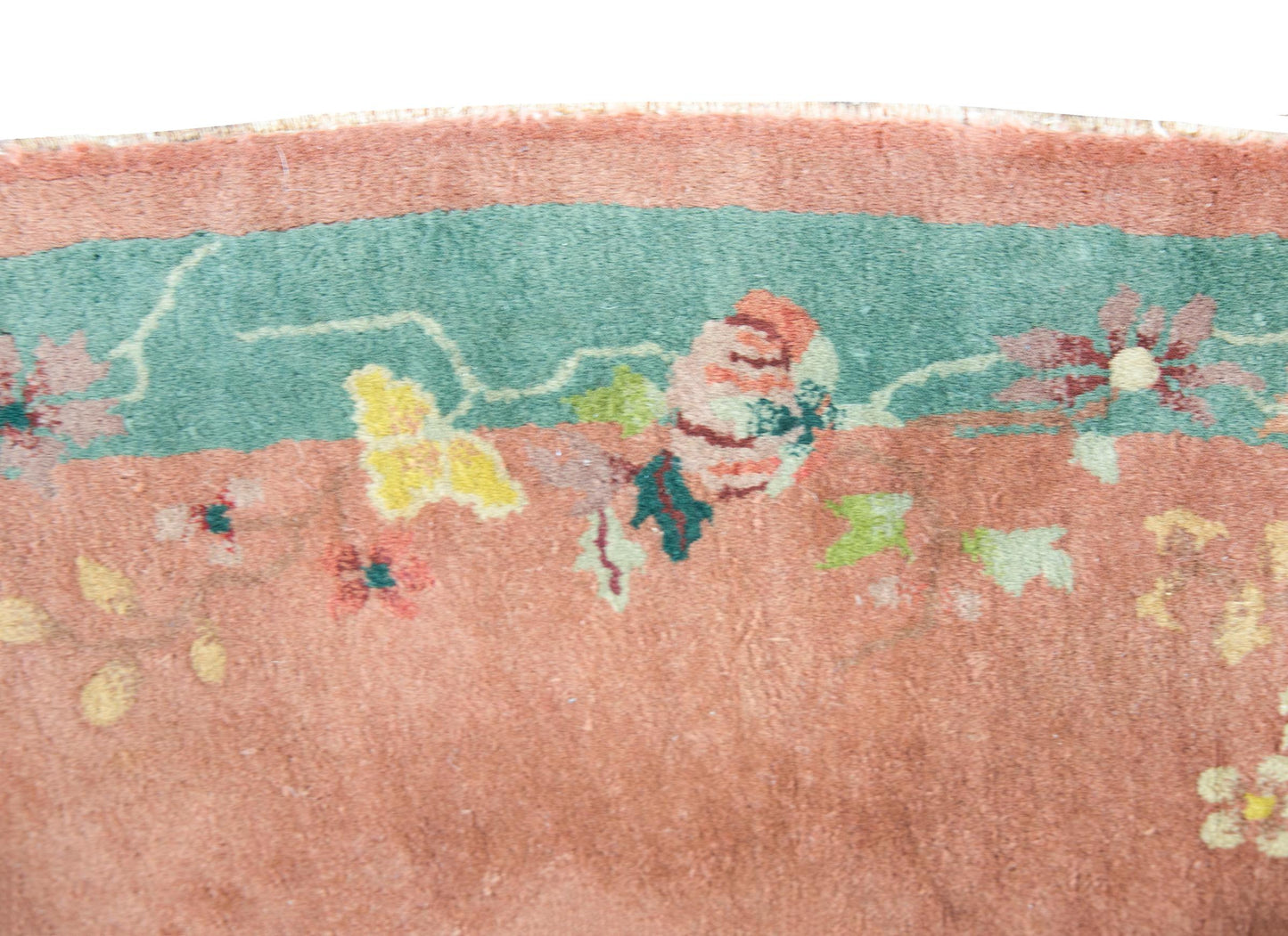 Early 20th Century Chinese Oval Art Deco Rug For Sale