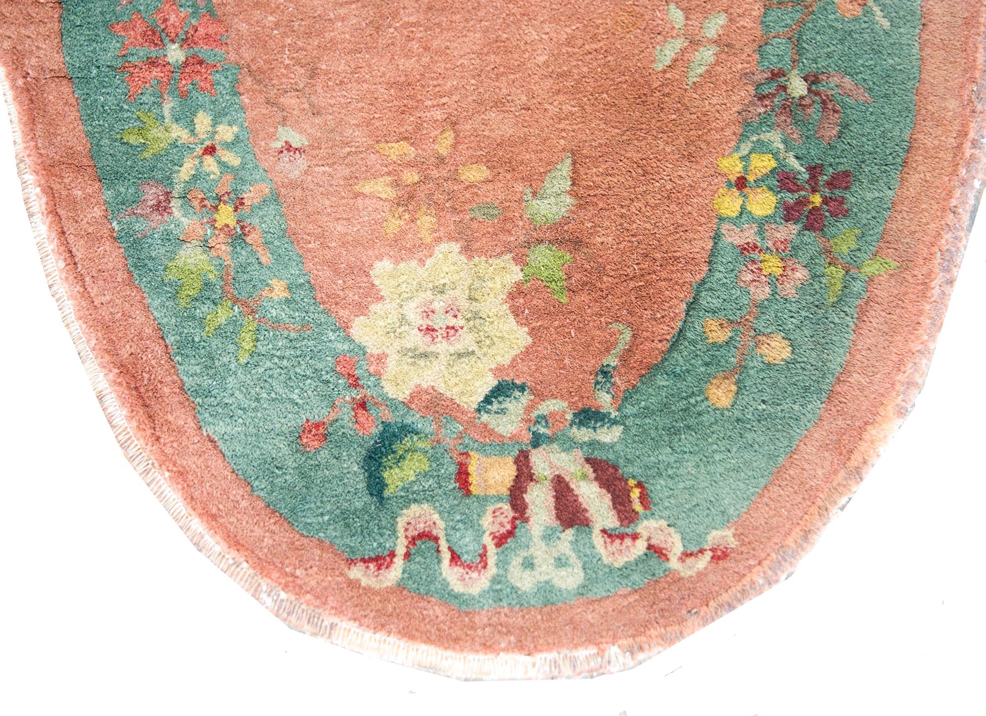 Early 20th Century Chinese Oval Art Deco Rug For Sale