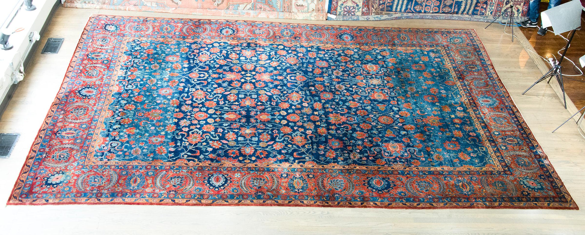 Early 20th Century Persian Kashan Rug For Sale