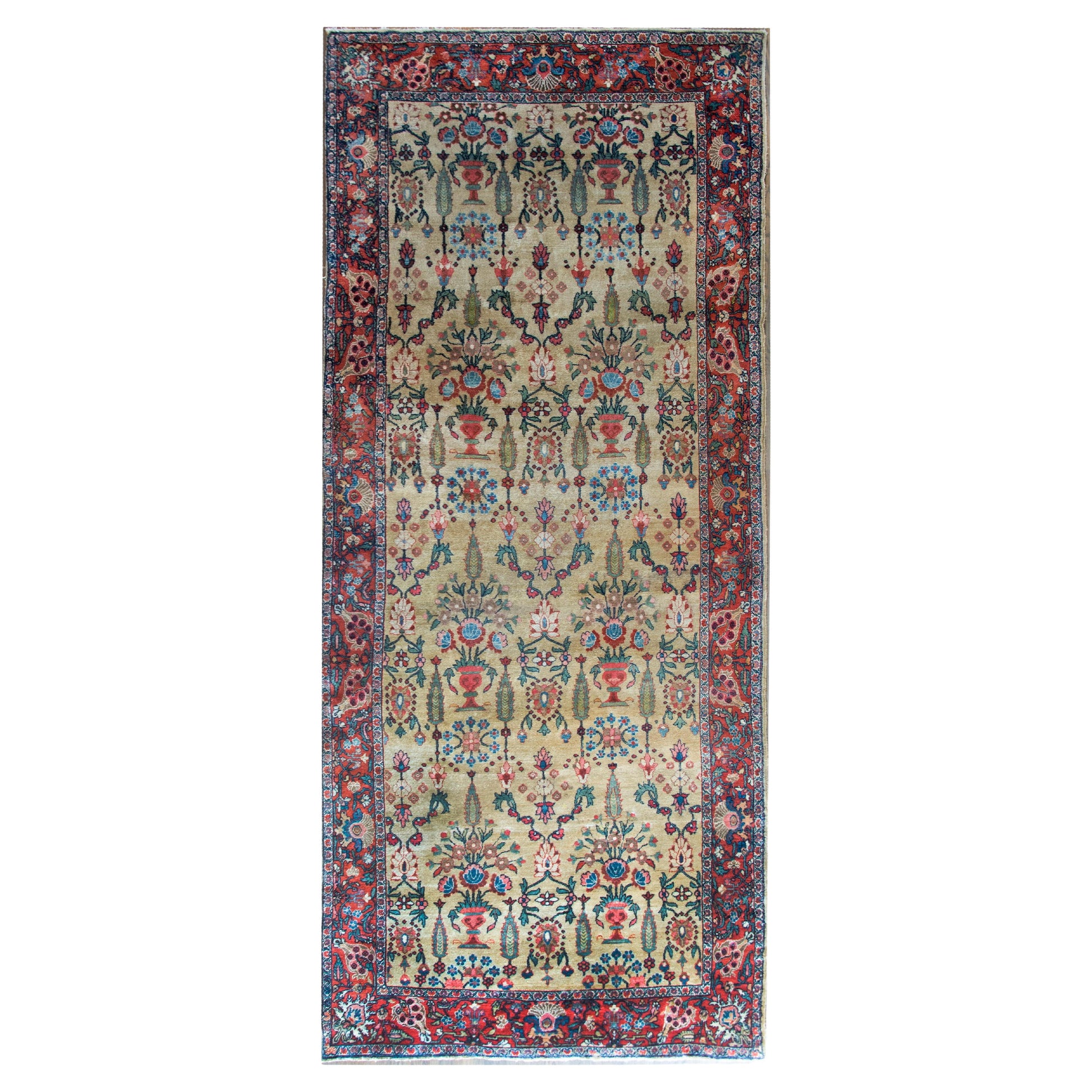 Early 20th Century Persian Sultanabad Rug For Sale