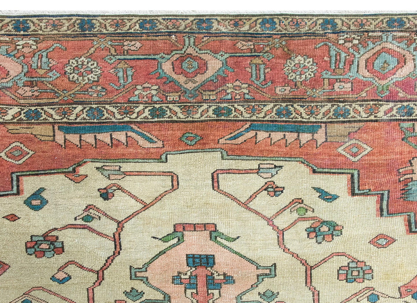 Late 19th Century Persian Serapi Rug For Sale
