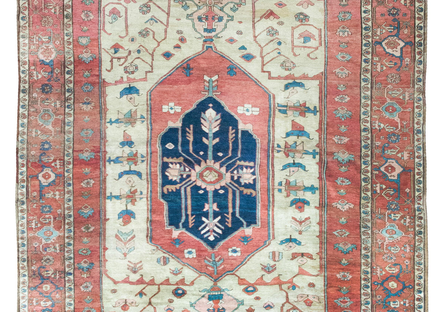 Late 19th Century Persian Serapi Rug For Sale