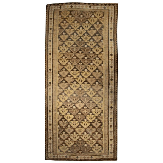 Early 20th Century Qazvin Kilim Rug For Sale