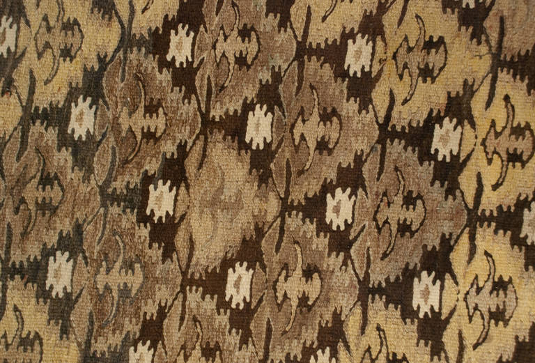 Early 20th Century Qazvin Kilim Rug For Sale