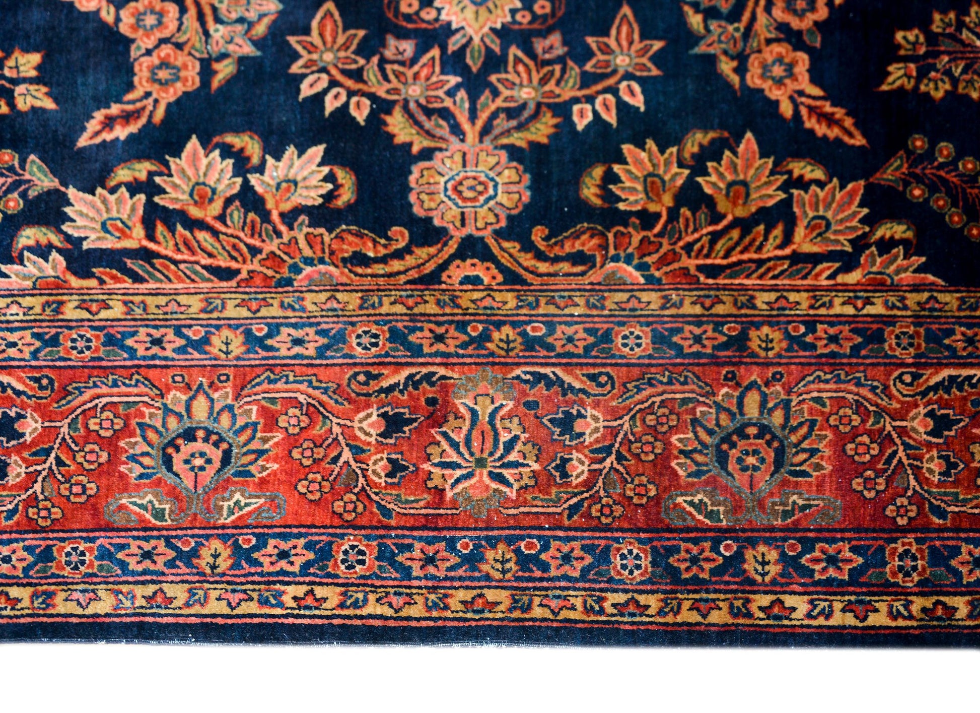 Early 20th Century Mohajeran Rug For Sale