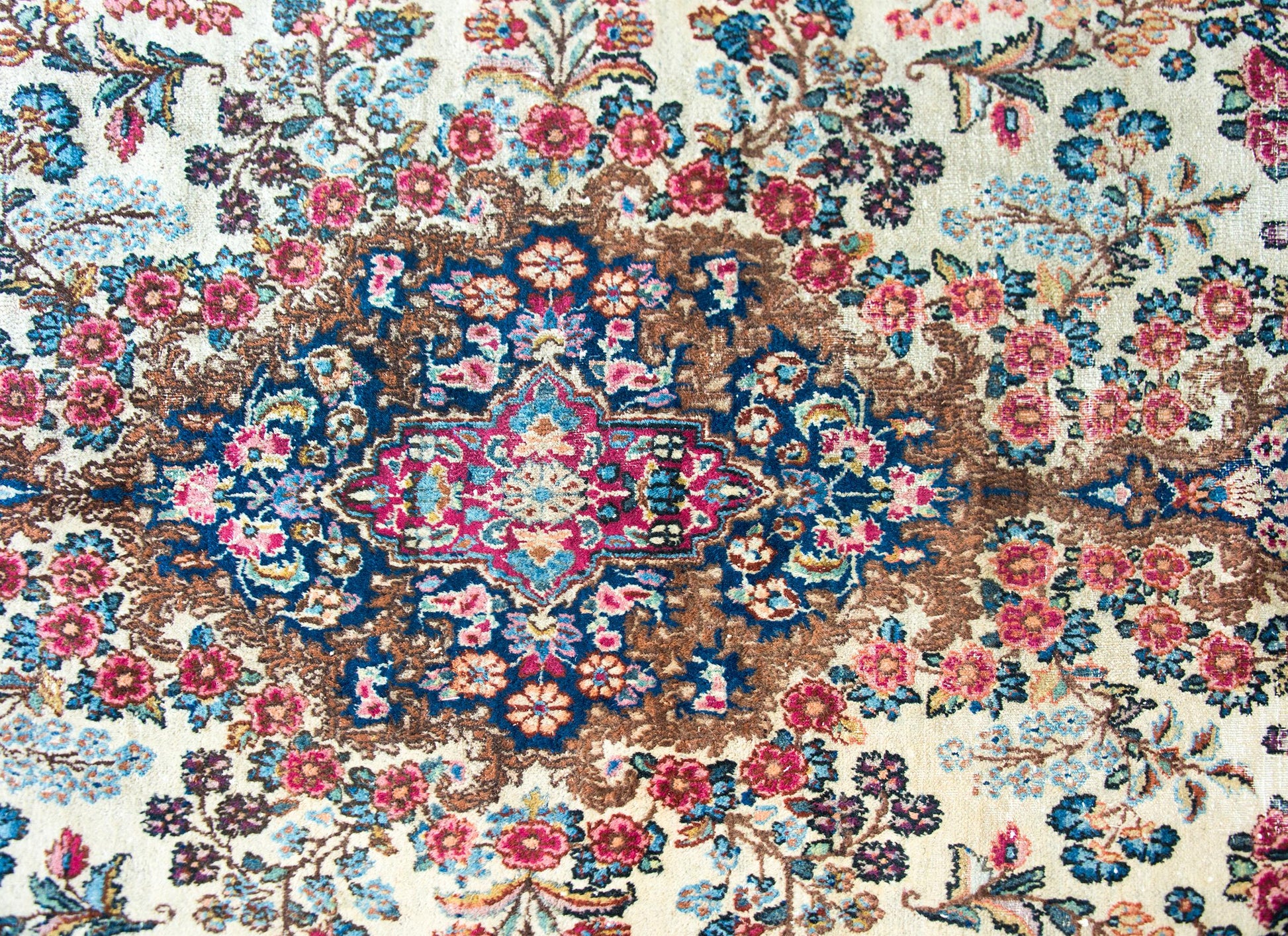Early 20th Century Persian Kirman Rug For Sale