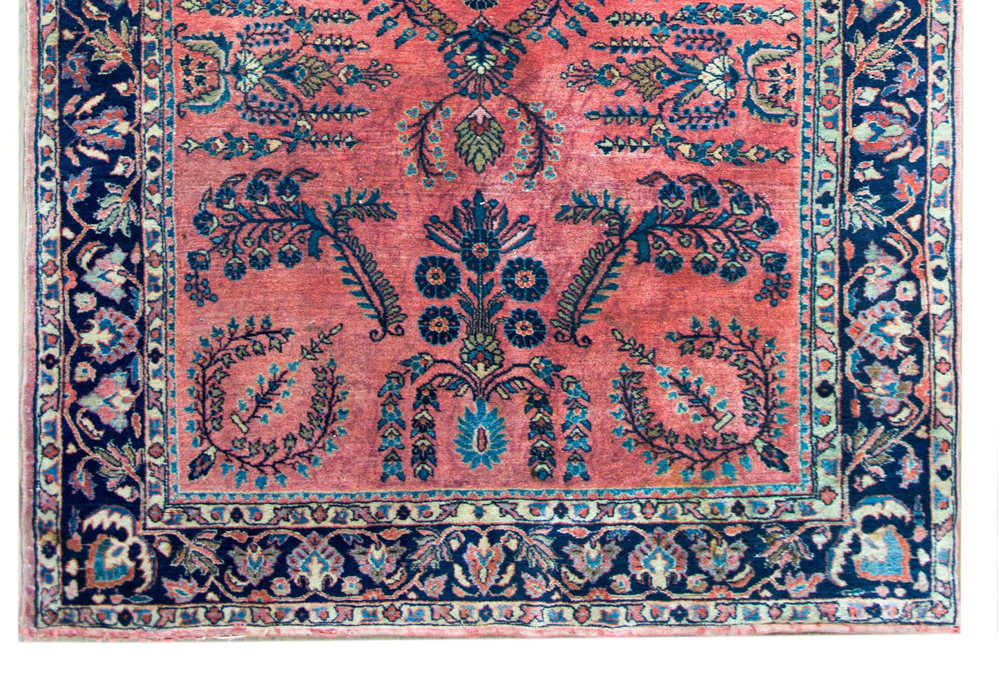 Early 20th Century Persian Sarouk Rug For Sale