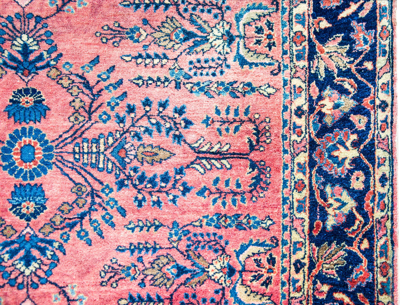 Early 20th Century Persian Sarouk Rug For Sale