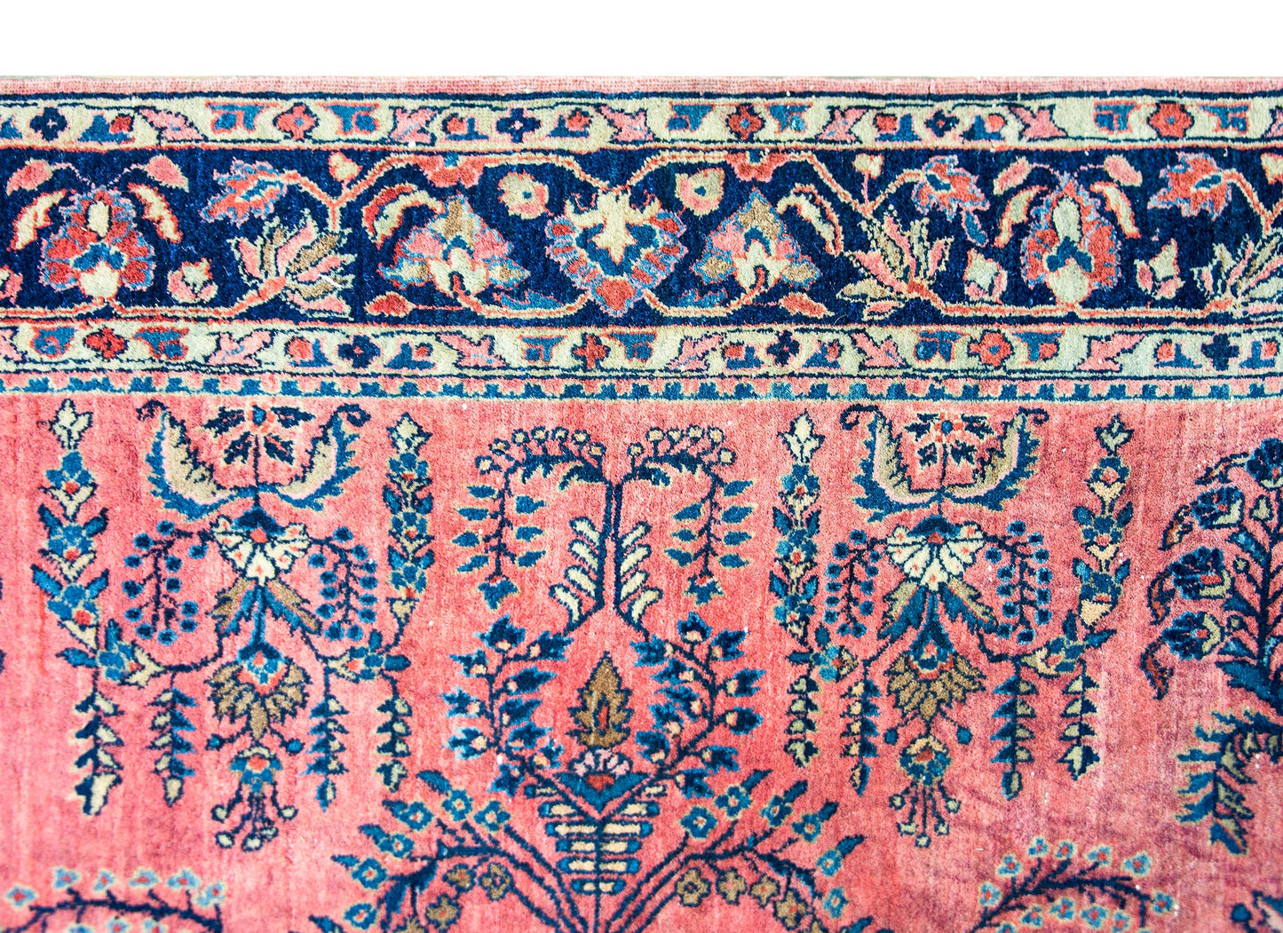 Early 20th Century Persian Sarouk Rug For Sale