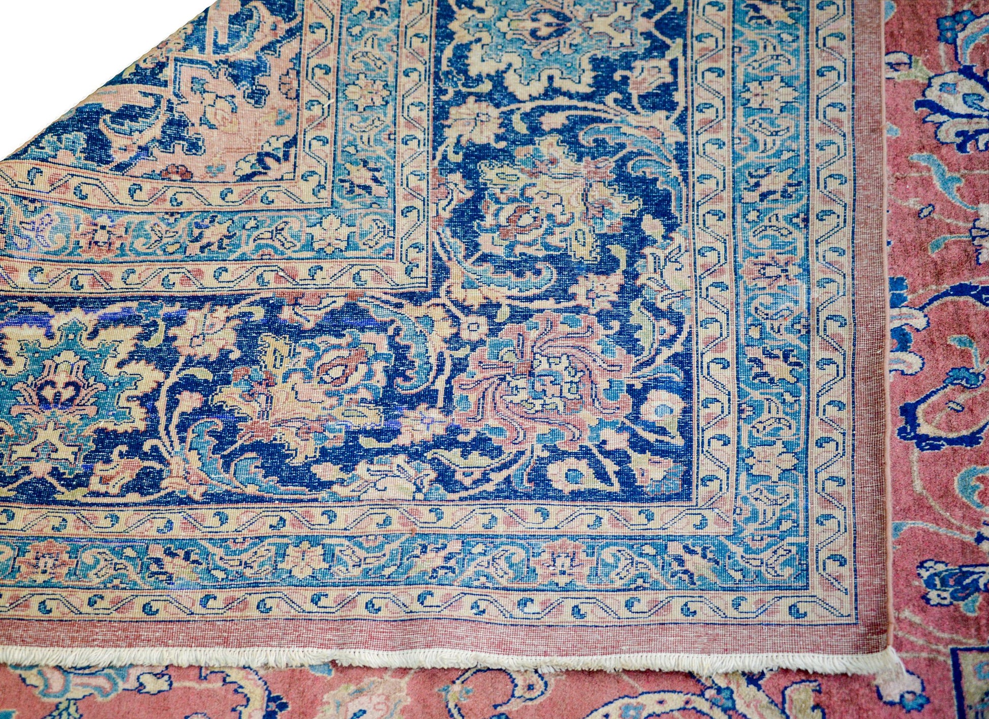 Beautiful Early 20th Century Tabriz Rug For Sale