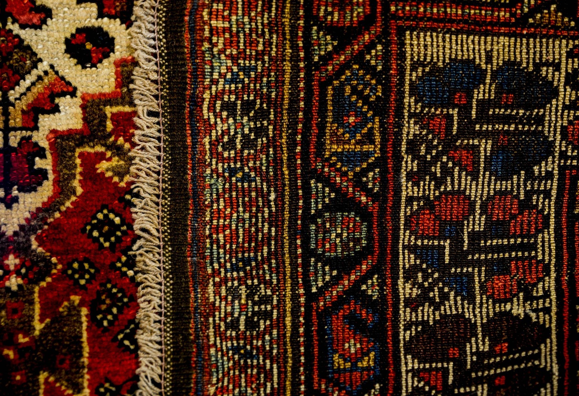 Amazing Early 20th Century Ghashgaei Rug For Sale