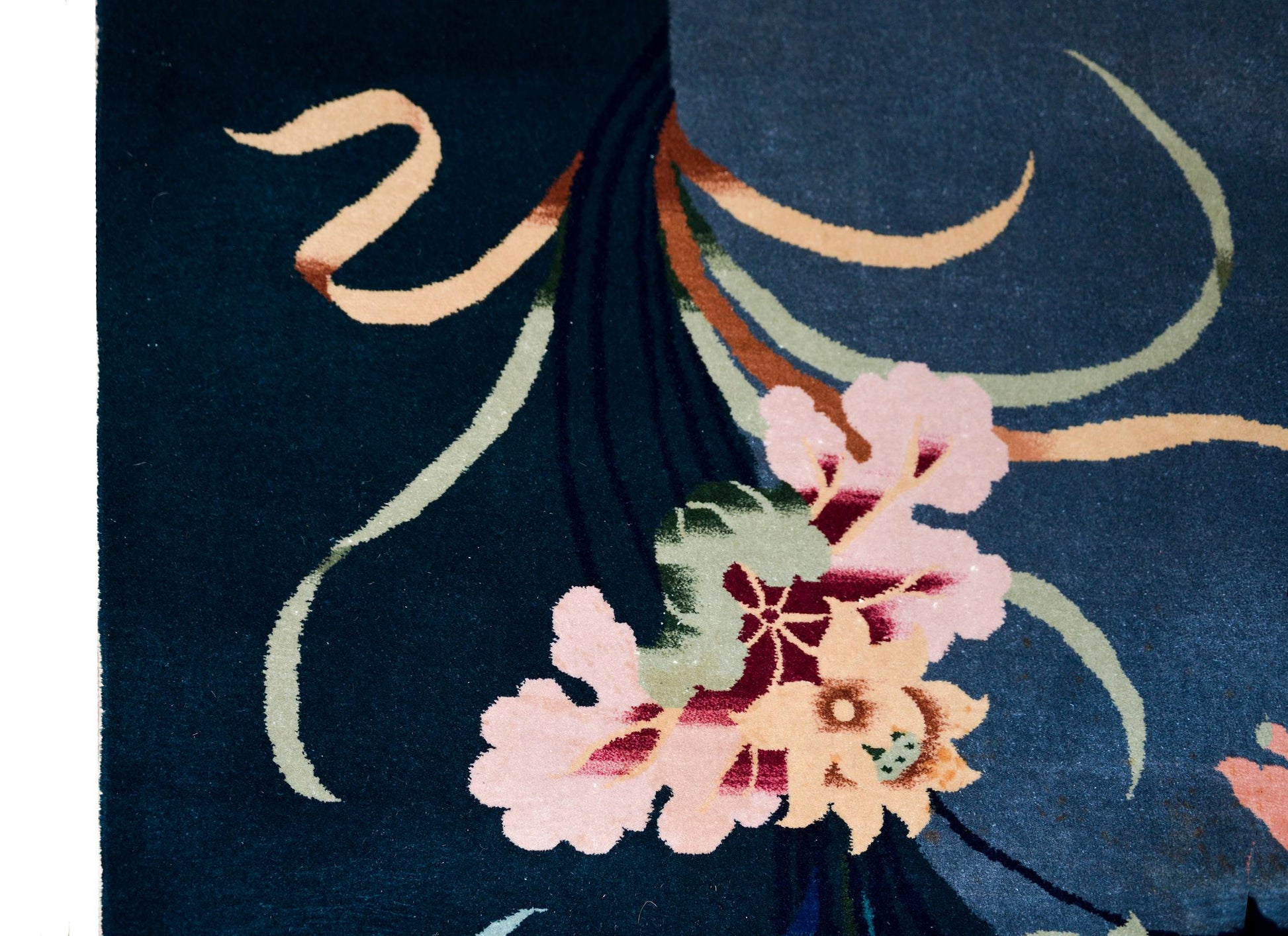 Early 20th Century Chinese Art Deco Rug For Sale