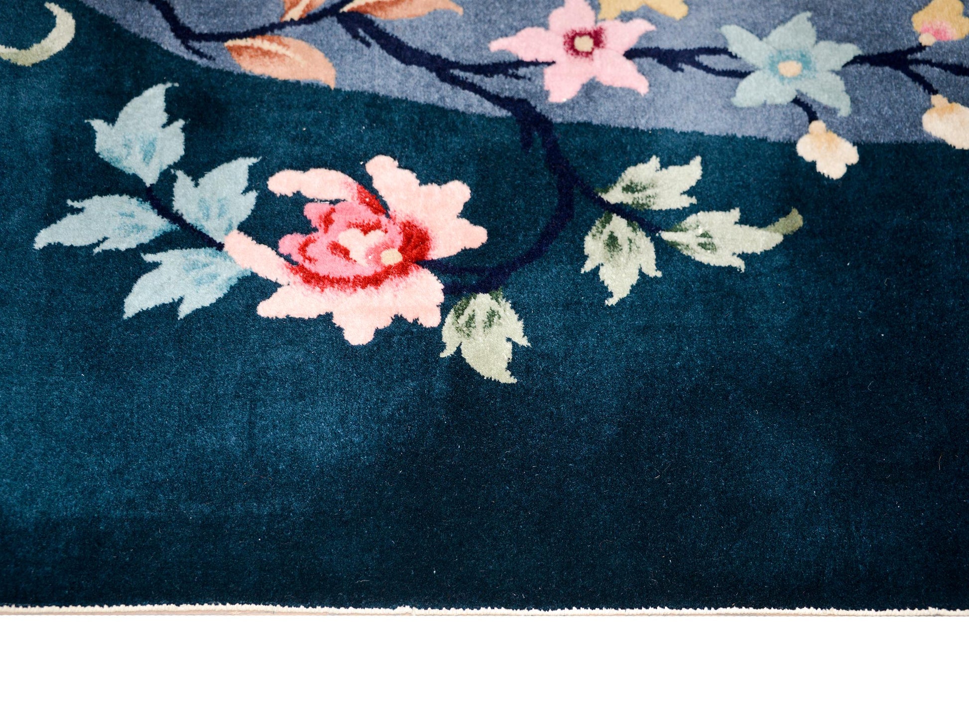 Early 20th Century Chinese Art Deco Rug For Sale