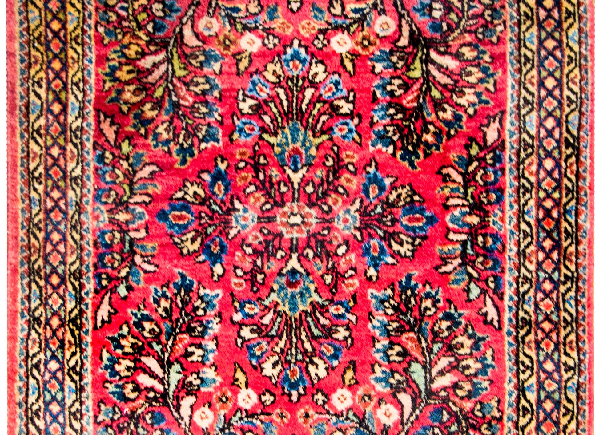 Beautiful Early 20th Century Antique Sarouk Rug For Sale