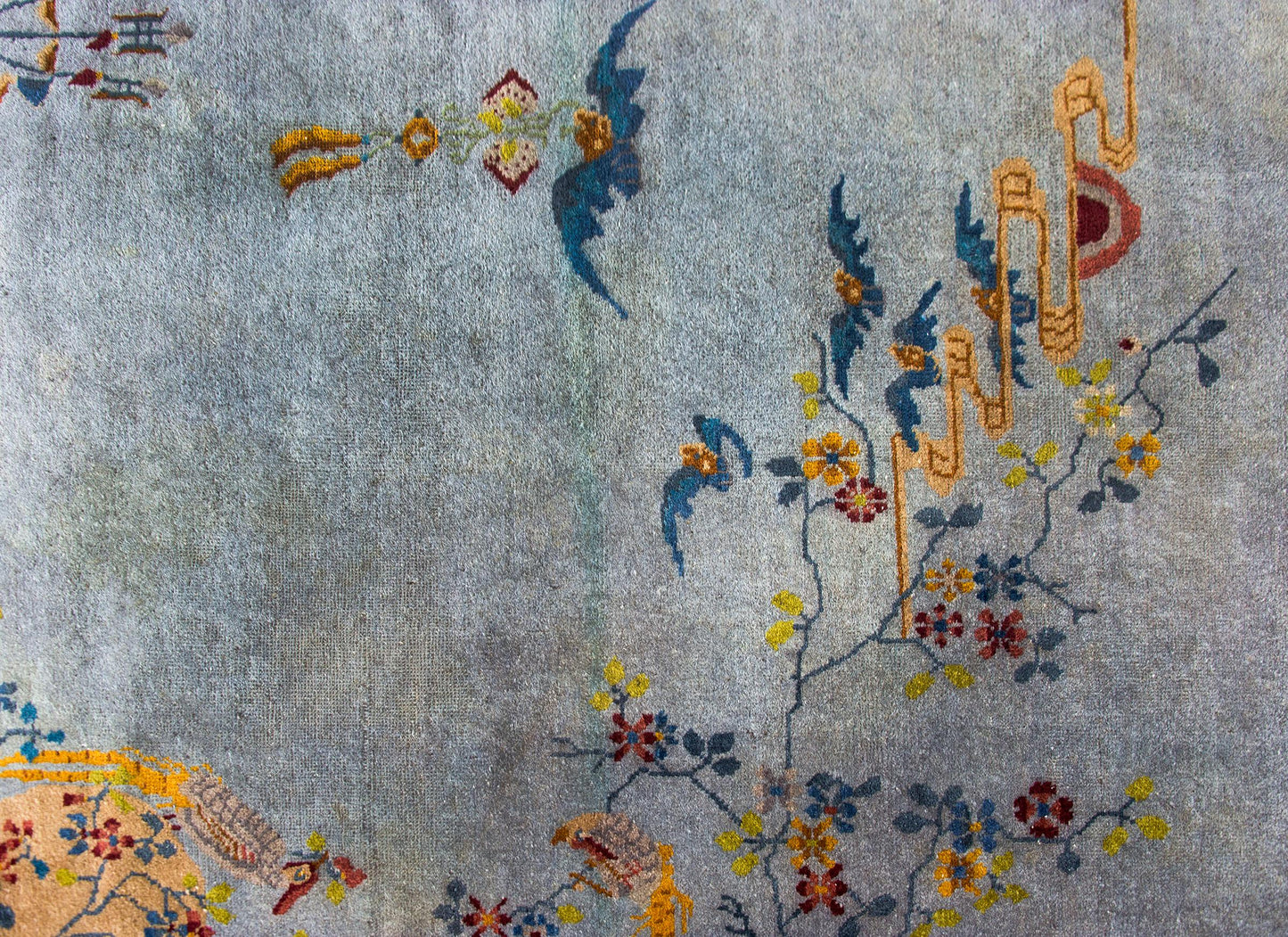 Early 20th Century Chinese Art Deco Rug For Sale