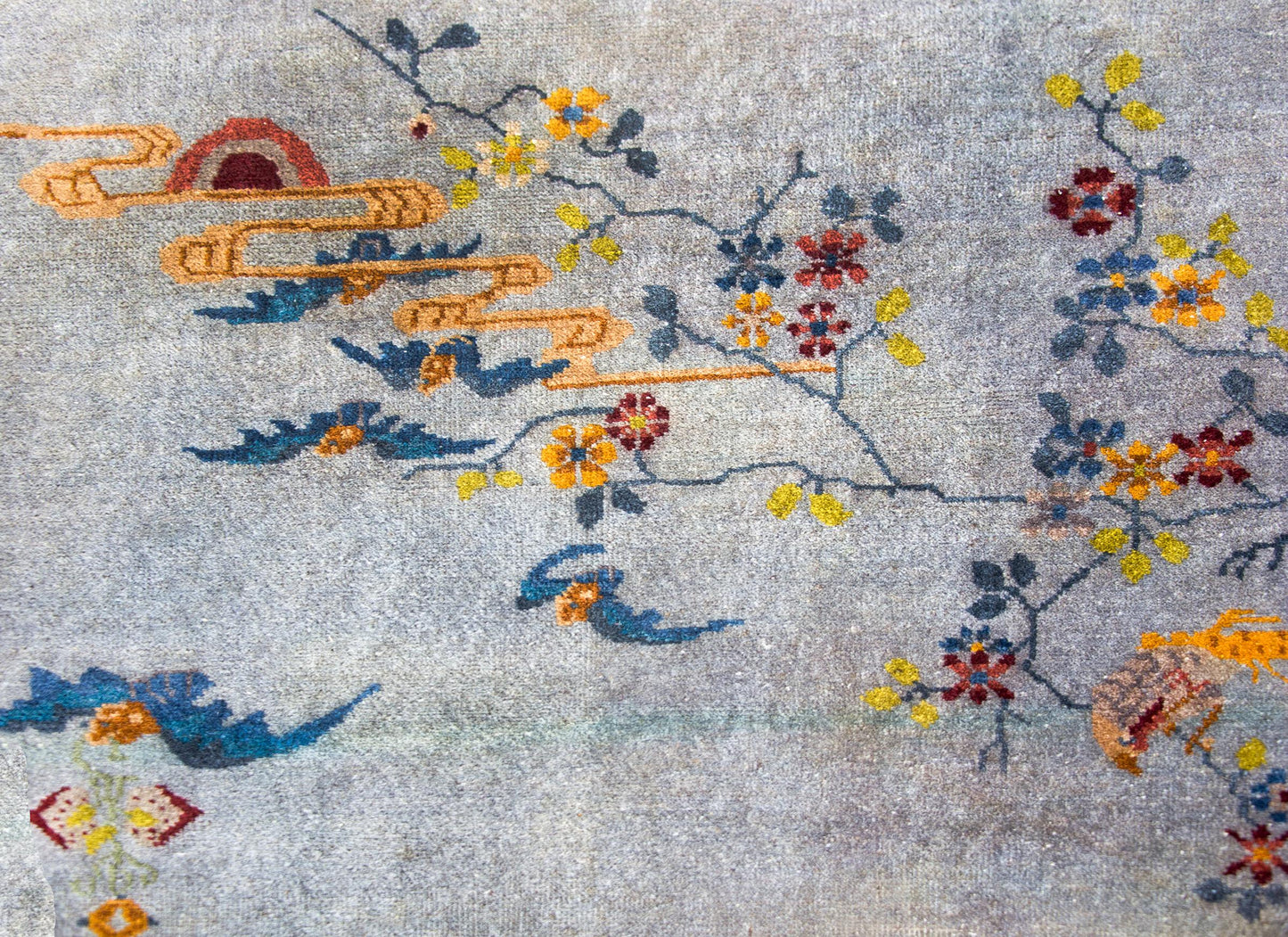 Early 20th Century Chinese Art Deco Rug For Sale