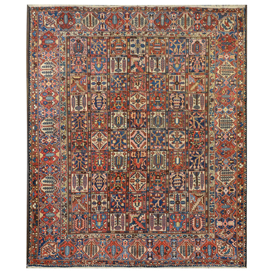 Wonderful Early 20th Century Bakhtiari Rug For Sale