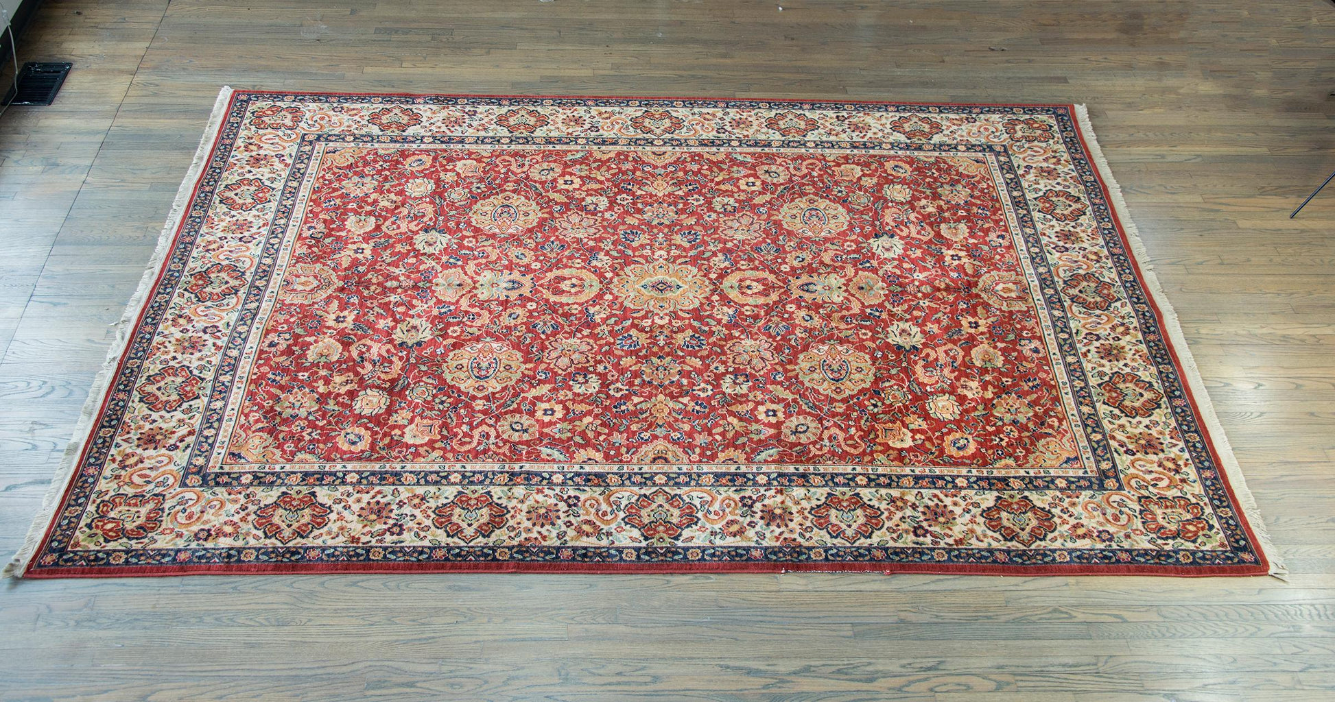 Late 20th Century Karastan Mahal-Style Rug For Sale