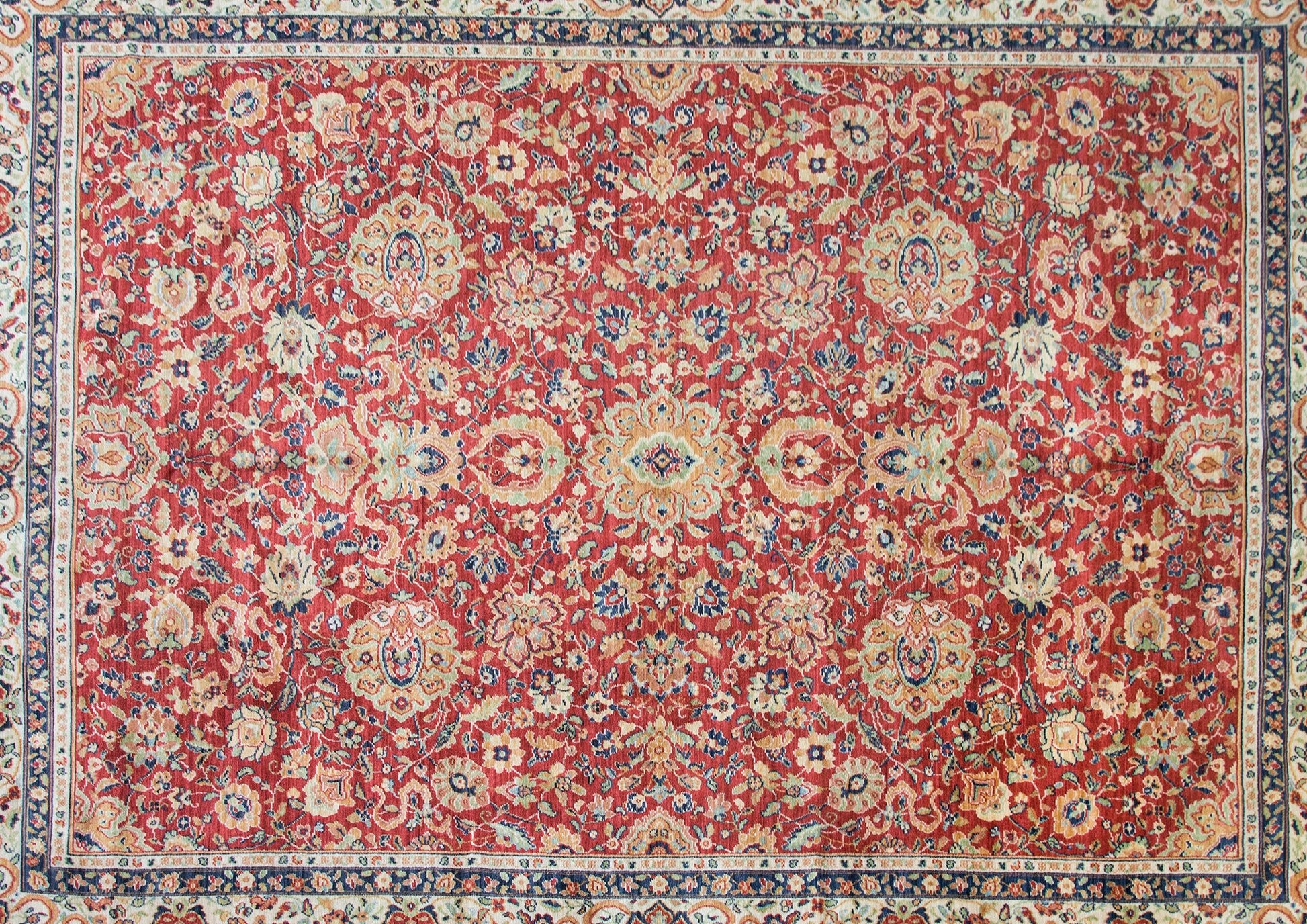 Late 20th Century Karastan Mahal-Style Rug For Sale