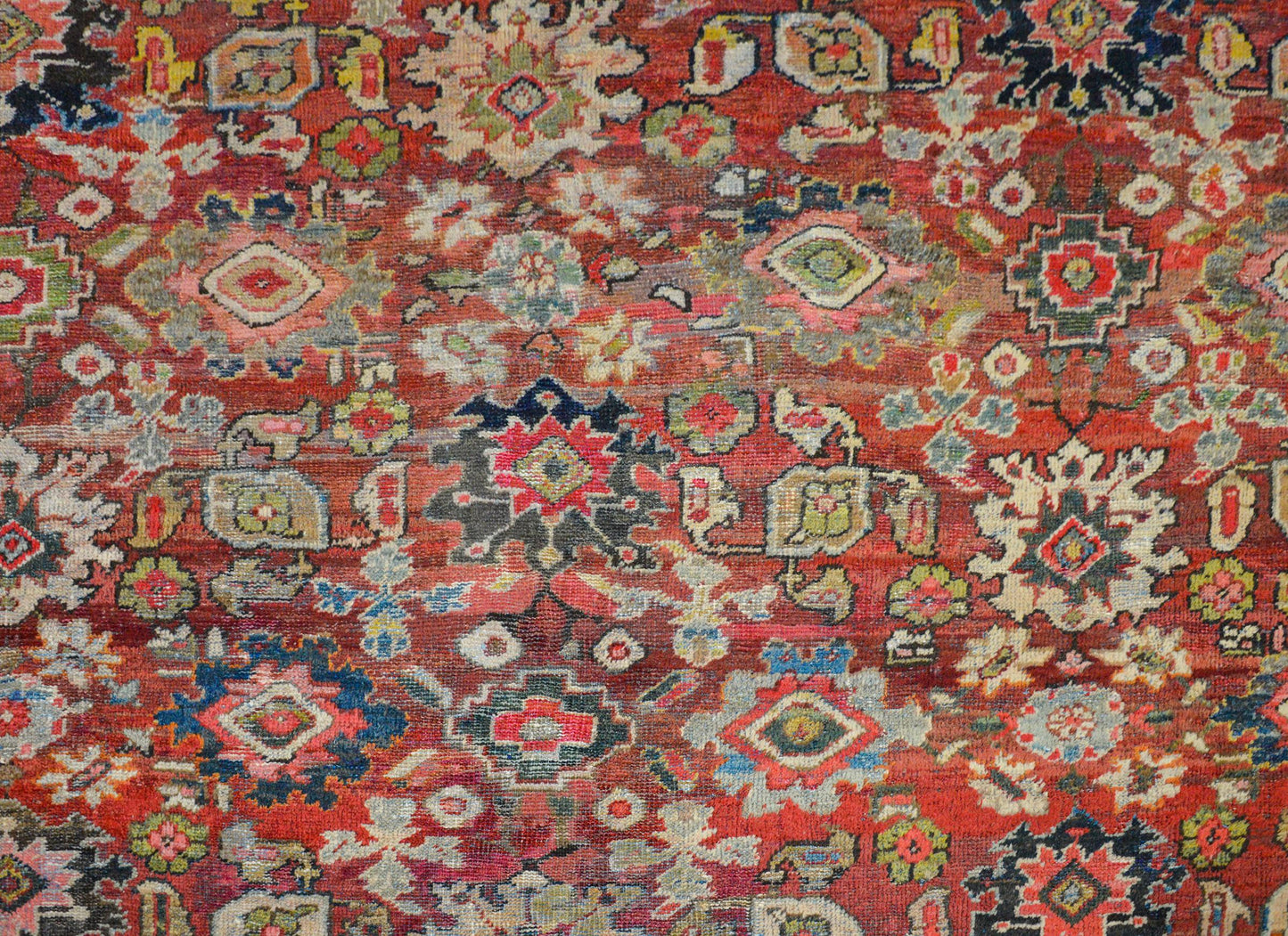 Outstanding Early 20th Century Mahal Rug For Sale