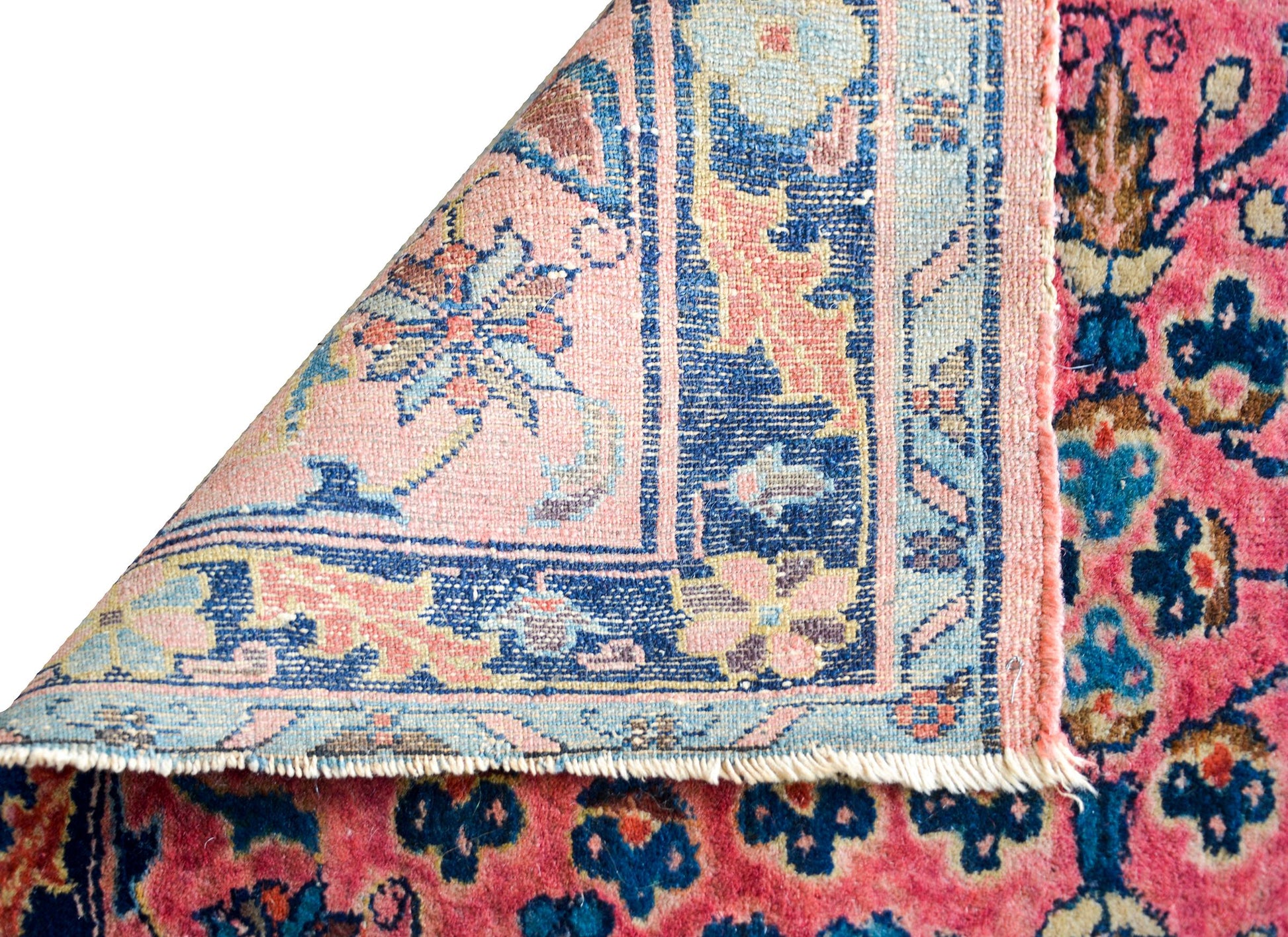 Early 20th Century Lilihan Rug For Sale