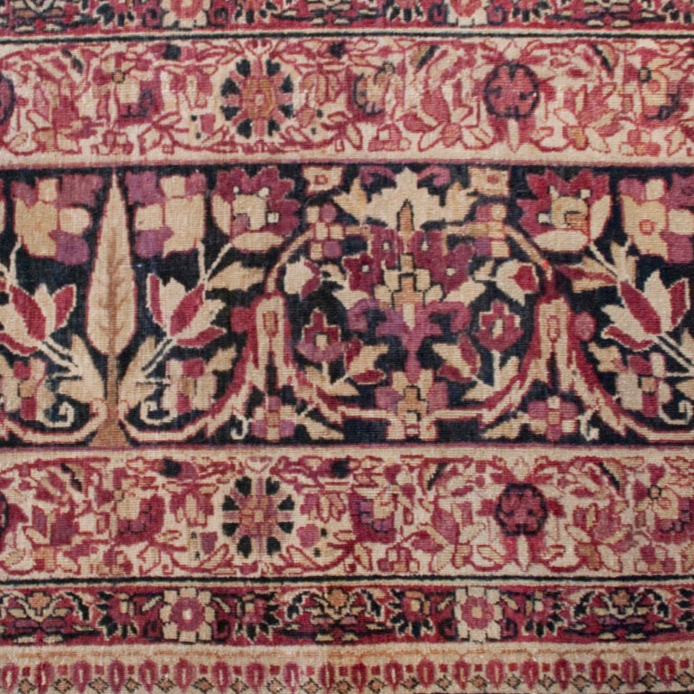Early 20th Century Persian Kirmanshah Carpet For Sale