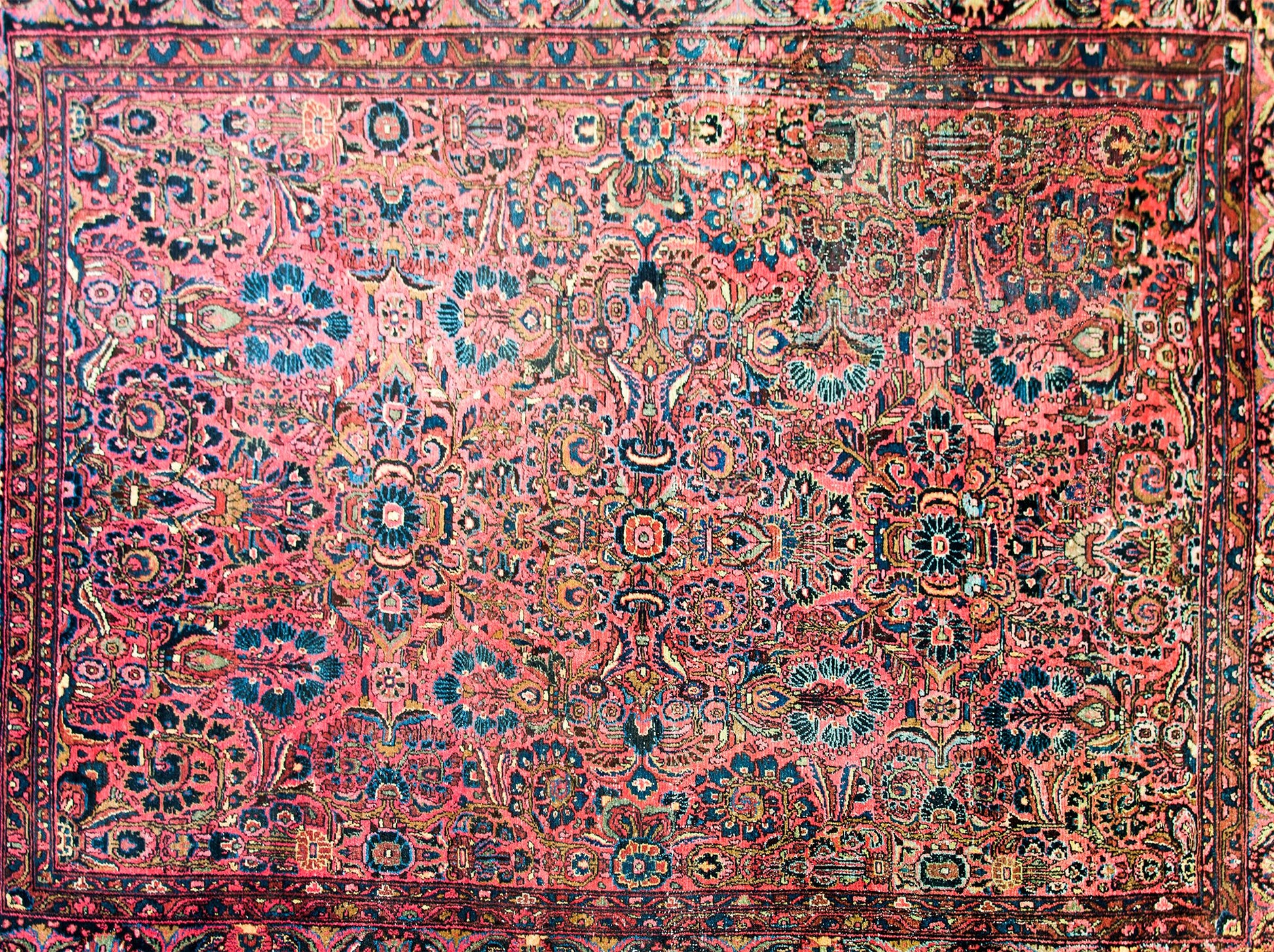 Early 20th Century Persian Dargazin Rug For Sale
