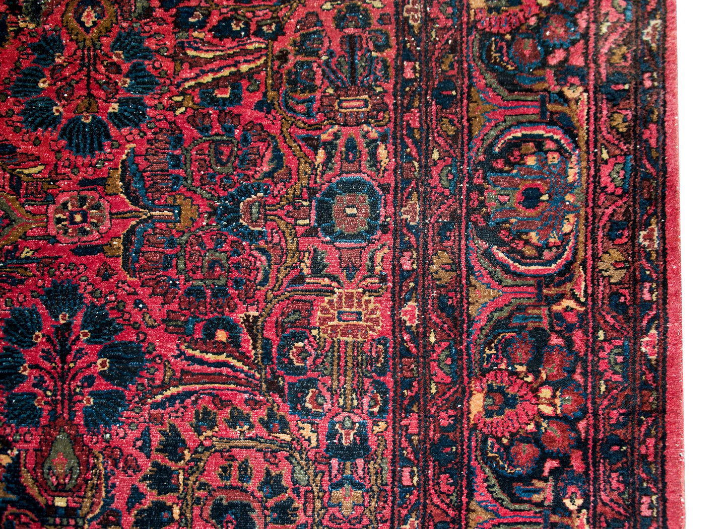 Early 20th Century Persian Dargazin Rug For Sale