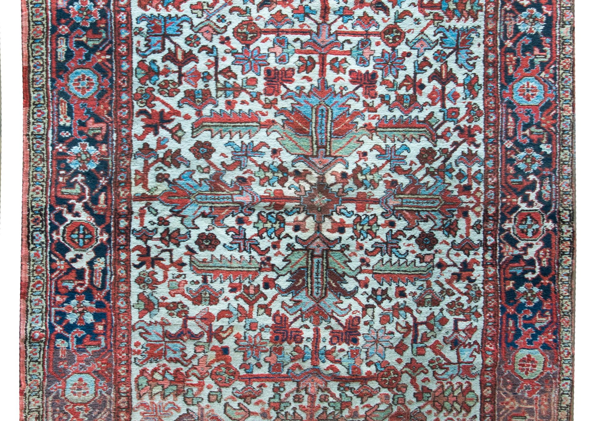 Early 20th Century Persian Heriz Rug For Sale