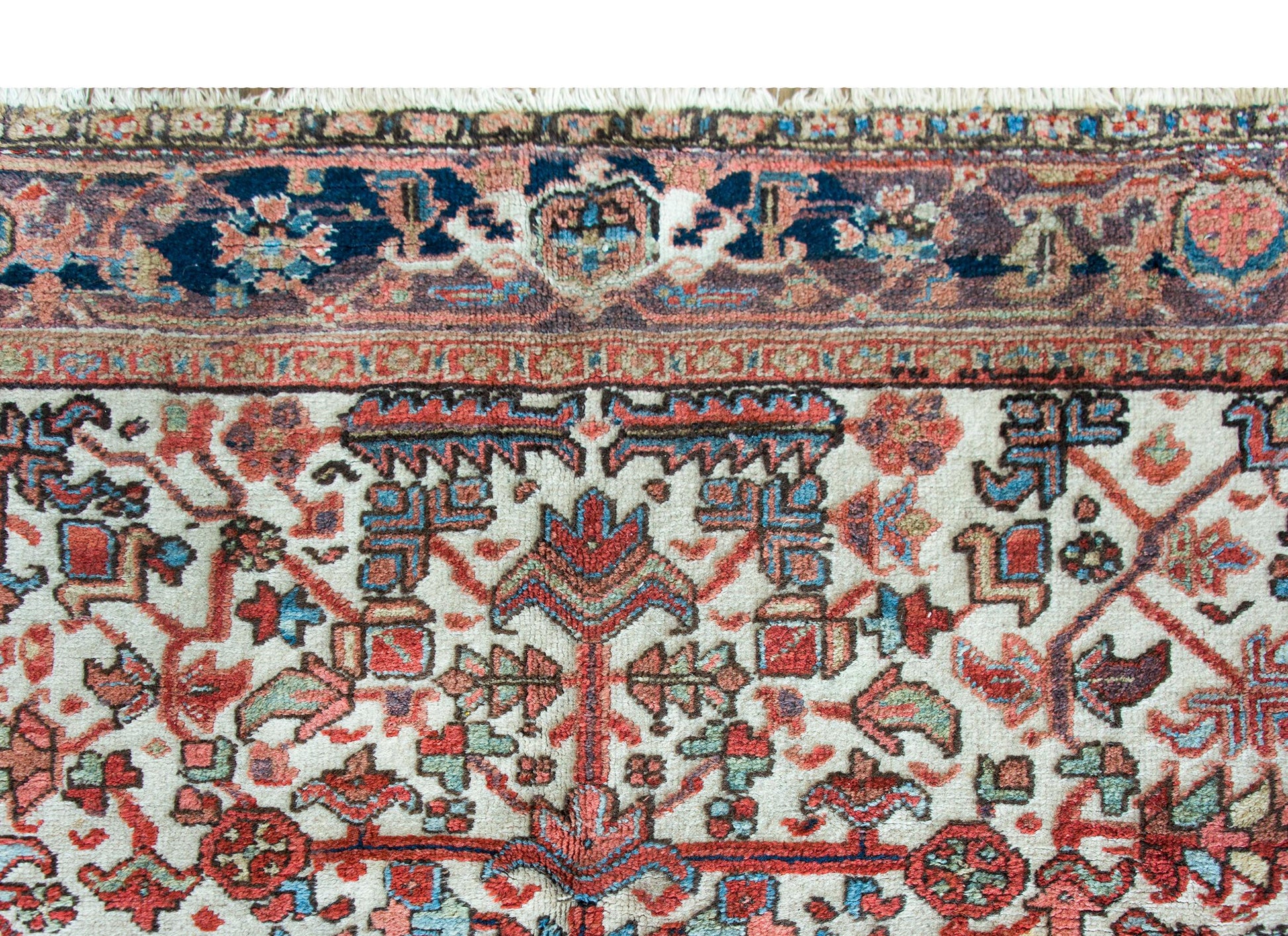 Early 20th Century Persian Heriz Rug For Sale