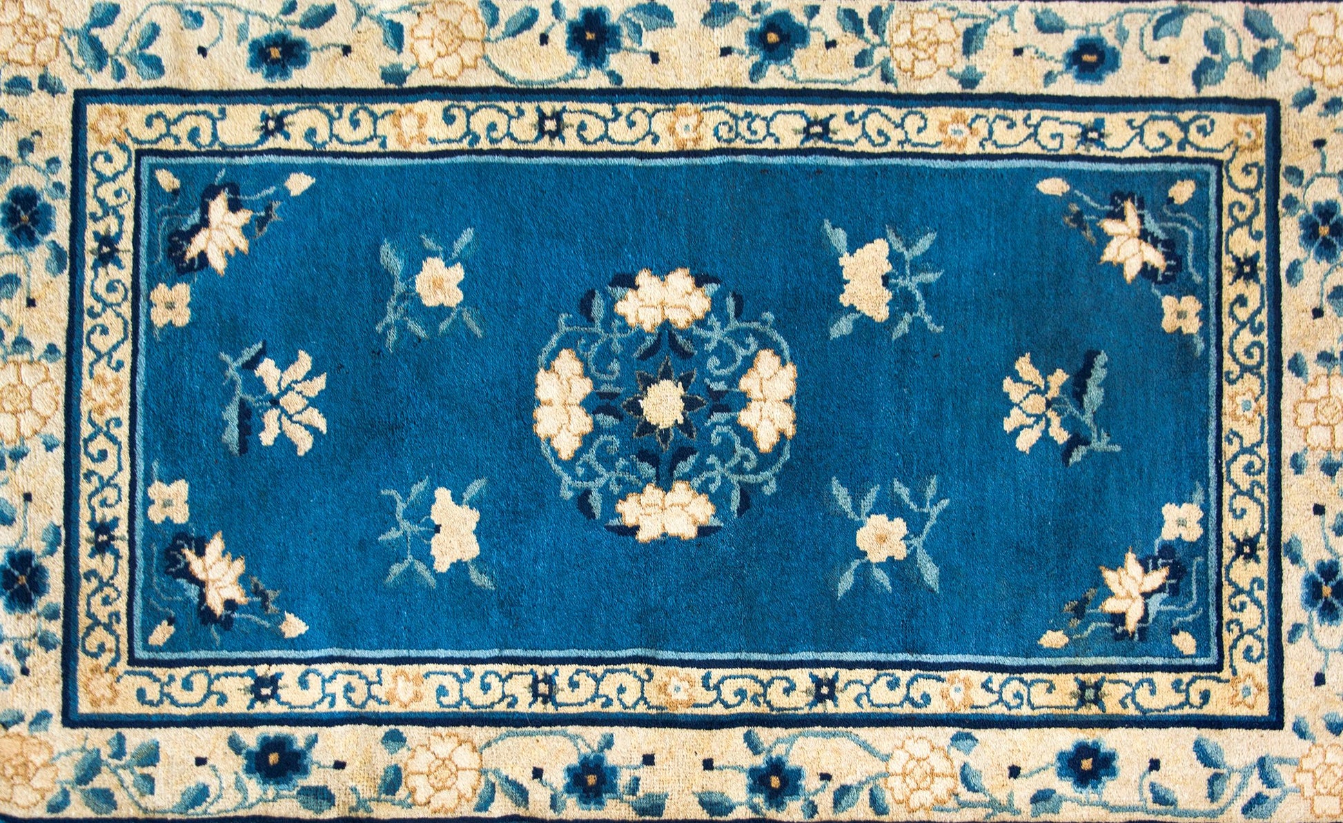Early 20th Century Chinese Peking Rug For Sale