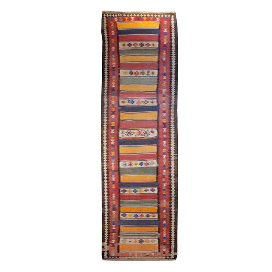 Early 20th Century Zarand Kilim Carpet For Sale