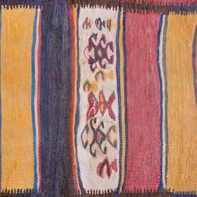 Early 20th Century Zarand Kilim Carpet For Sale