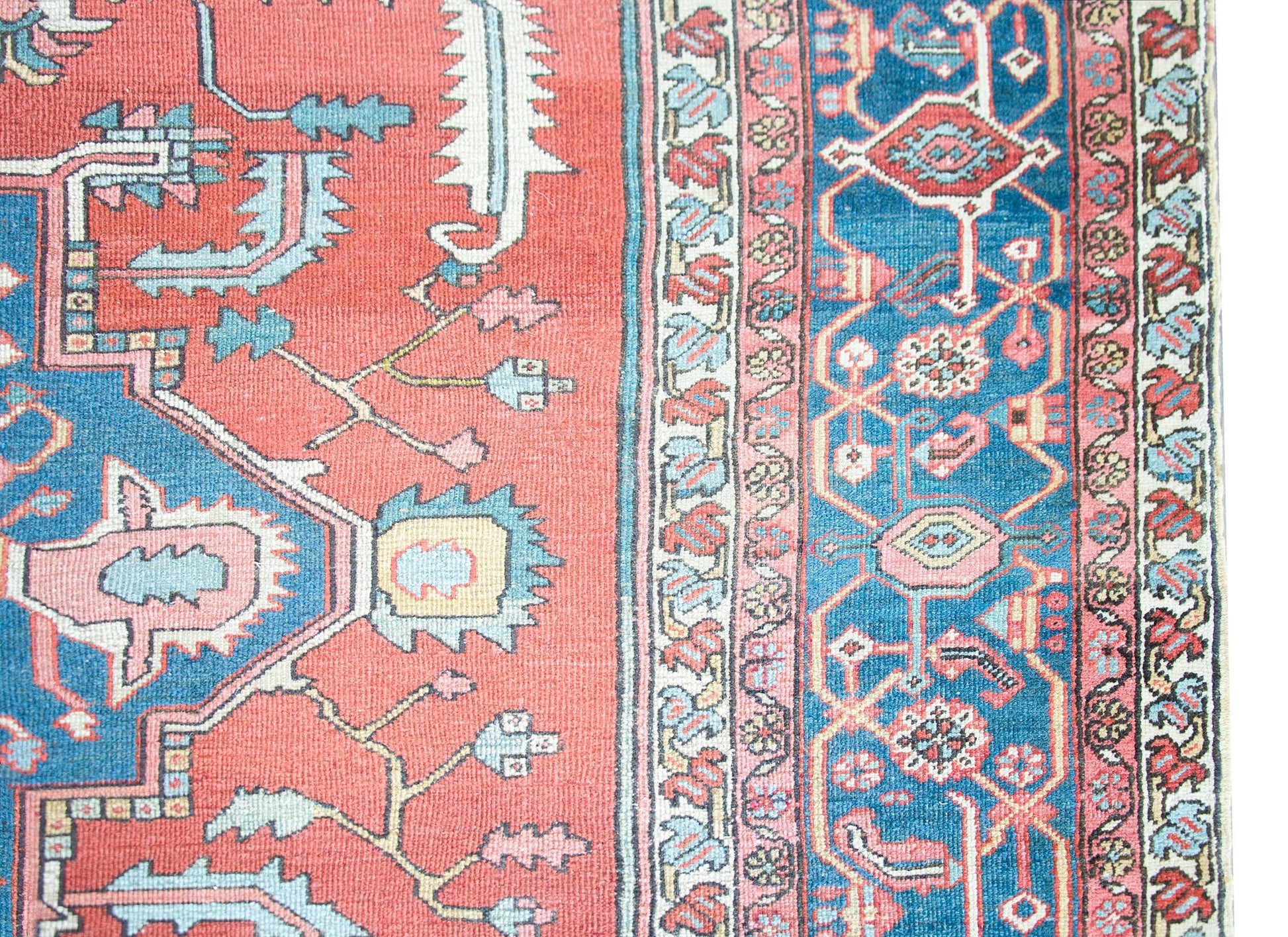 Late 19th Century Persian Serapi Rug For Sale