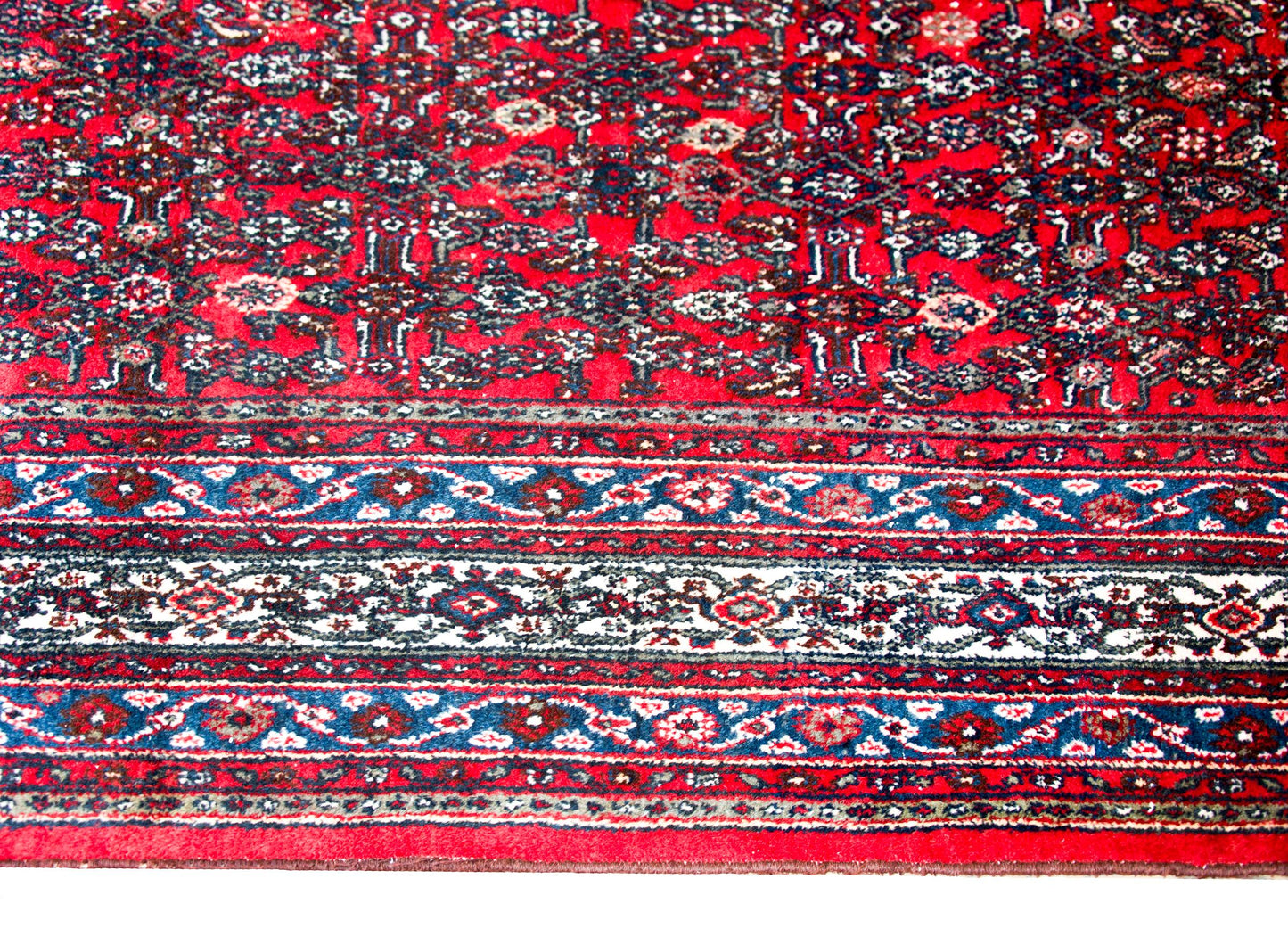 Early 20th Century Persian Bibikibad Rug For Sale