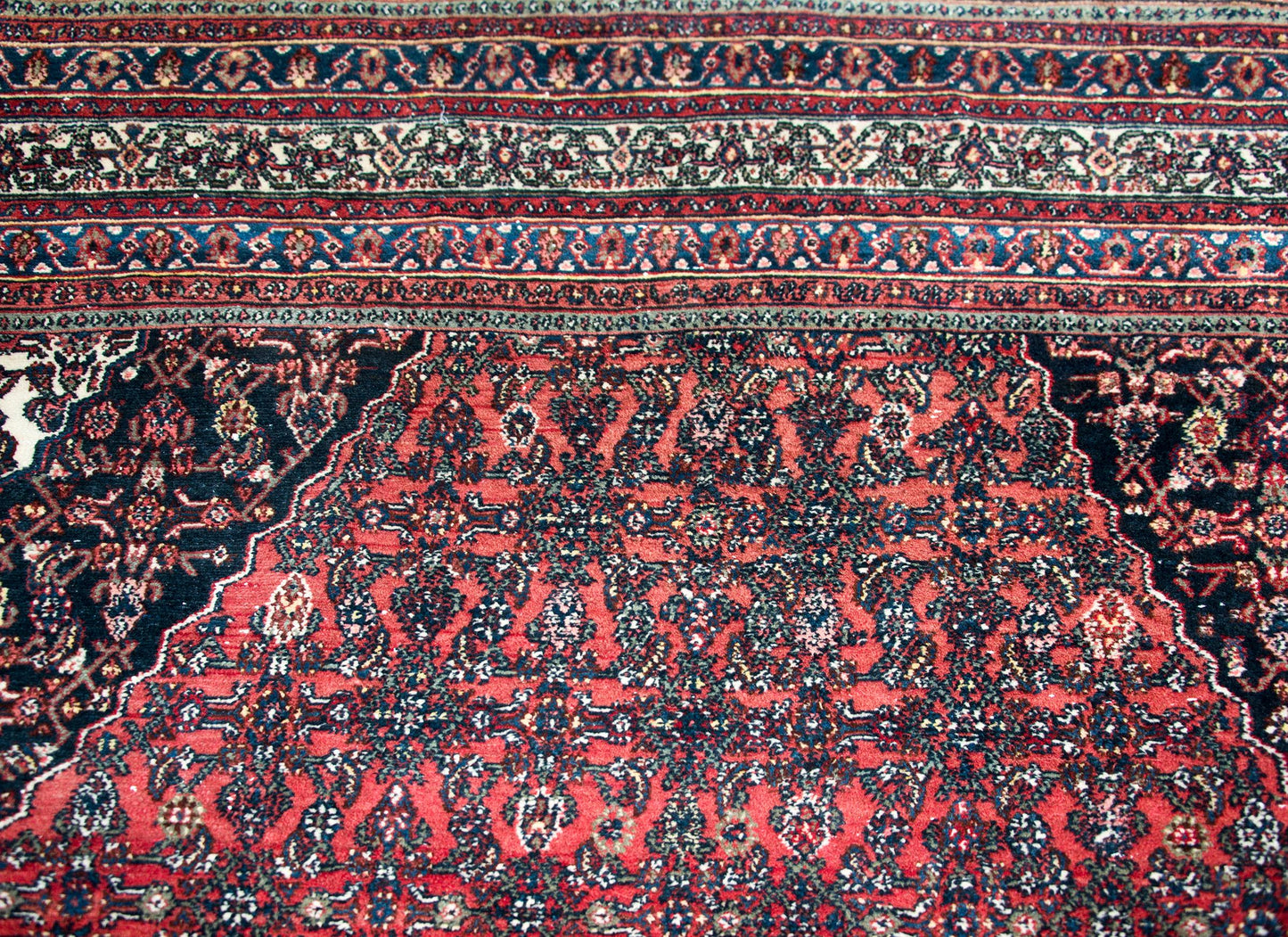 Early 20th Century Persian Bibikibad Rug For Sale