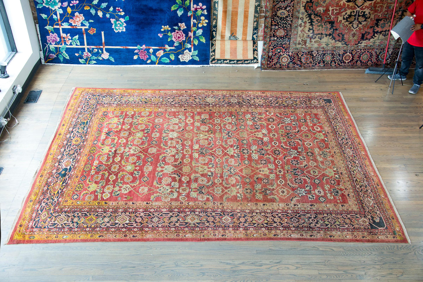 Early 20th Century Persian Sultanabad Rug For Sale