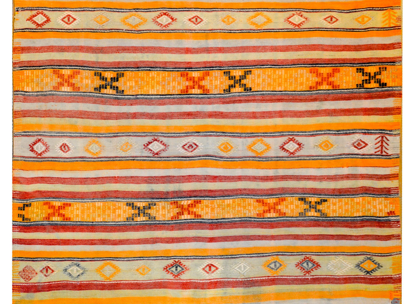 Beautiful Mid-20th Century Turkish Kilim Rug For Sale