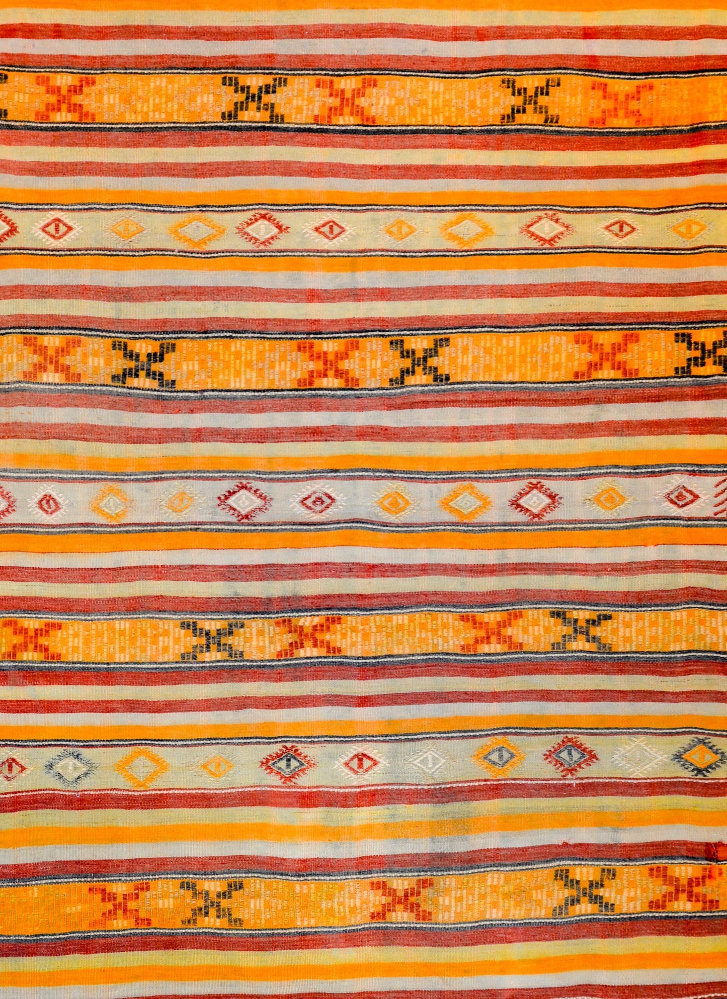 Beautiful Mid-20th Century Turkish Kilim Rug For Sale